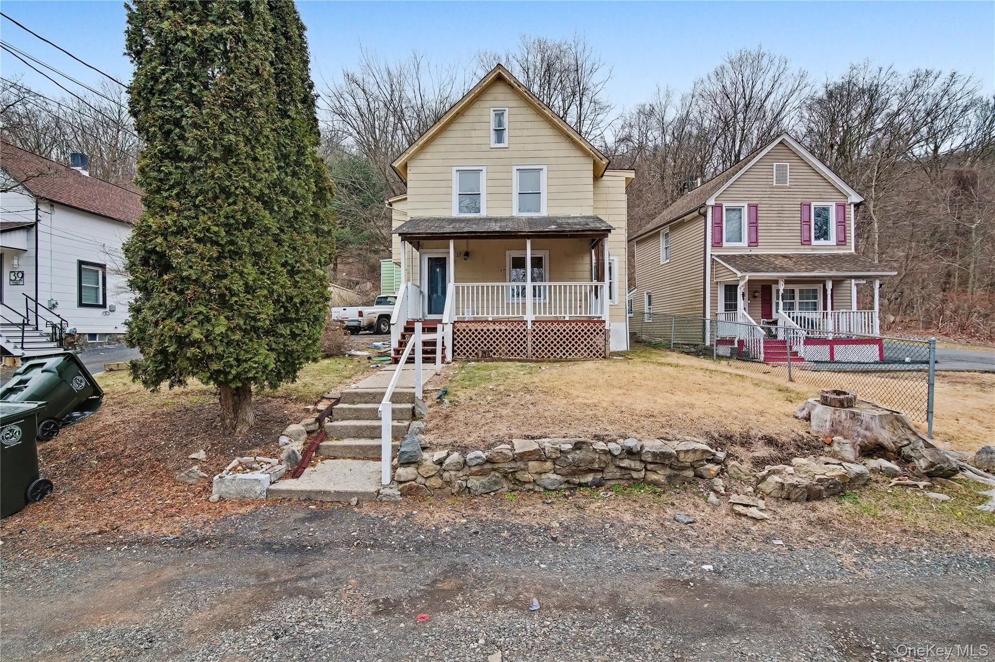 37 7th Street – For Sale