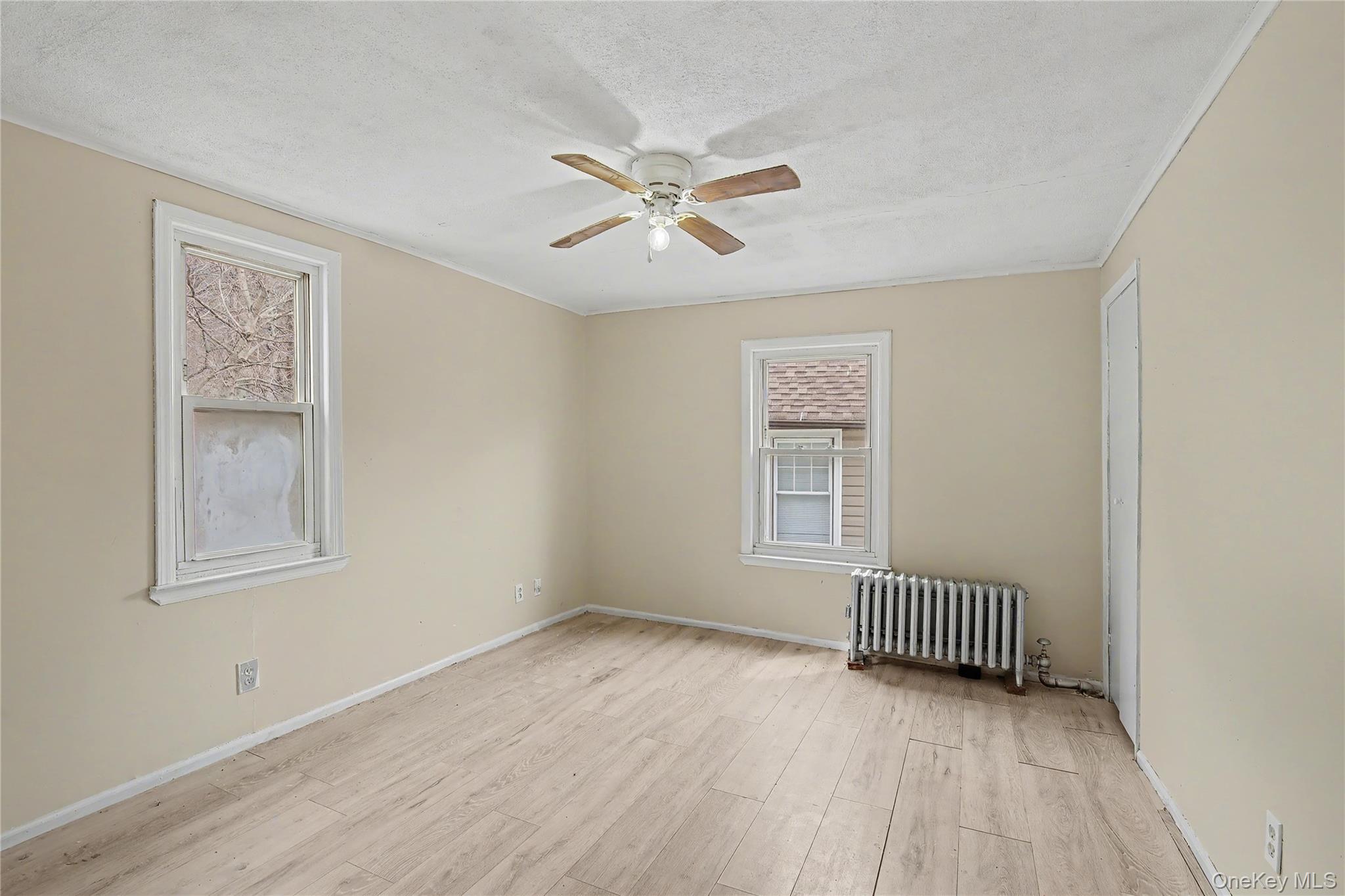 37 7th Street – For Sale photo 10