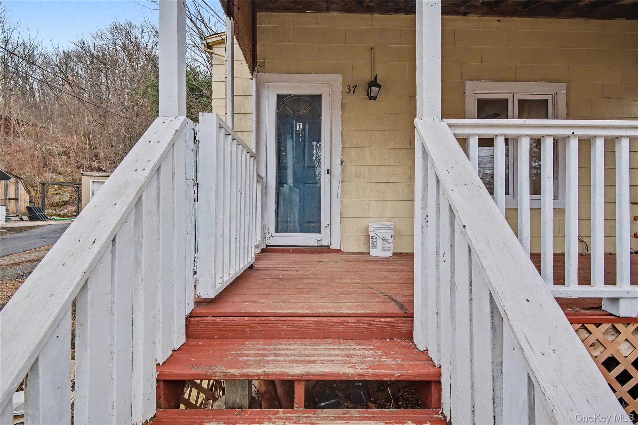 37 7th Street – For Sale photo 3