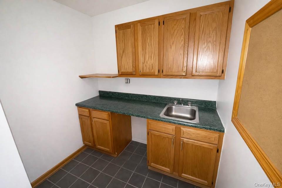7905 Roosevelt Avenue – For Rent photo 5