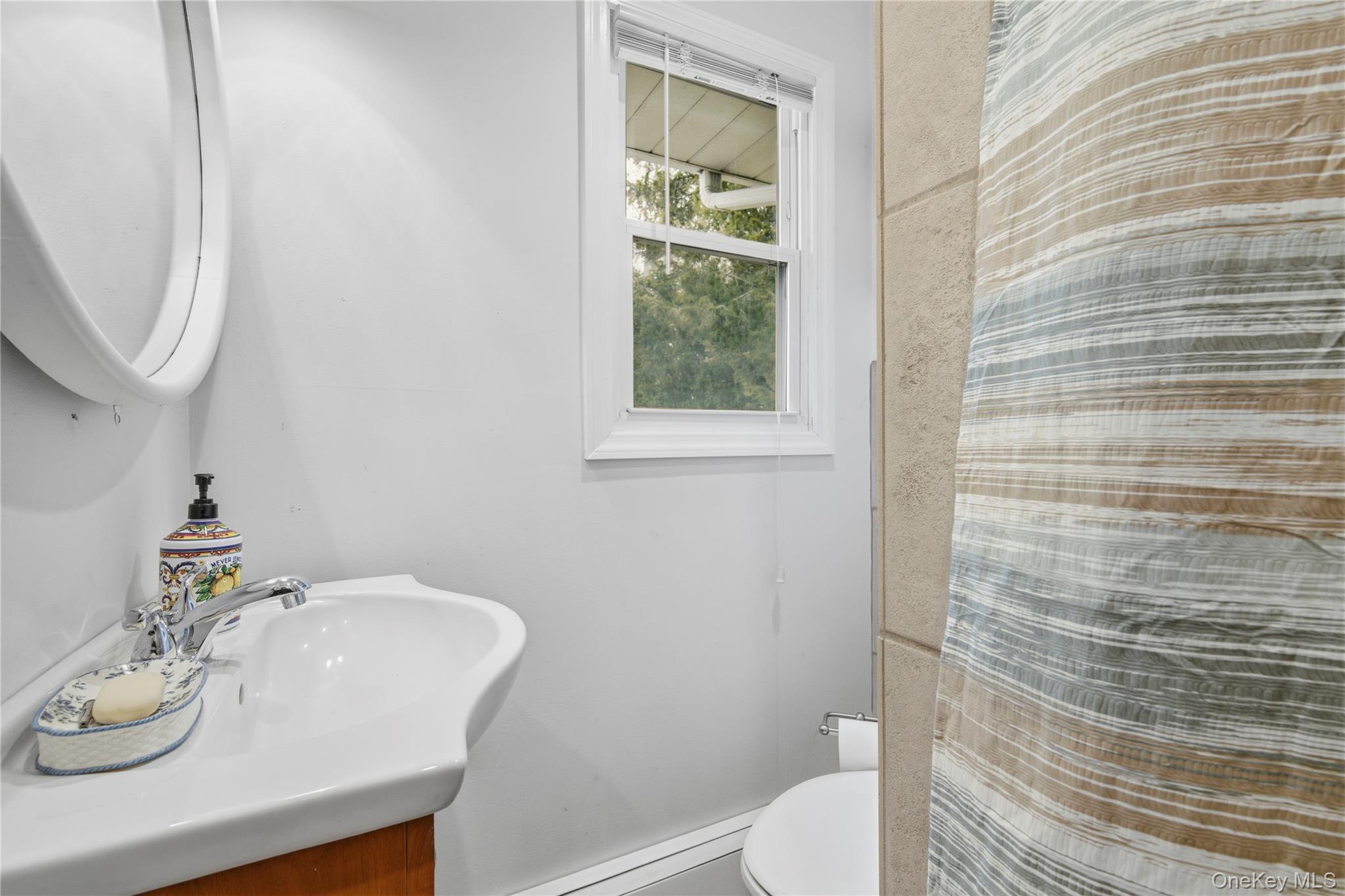 5 Argonne Road W – For Sale photo 16