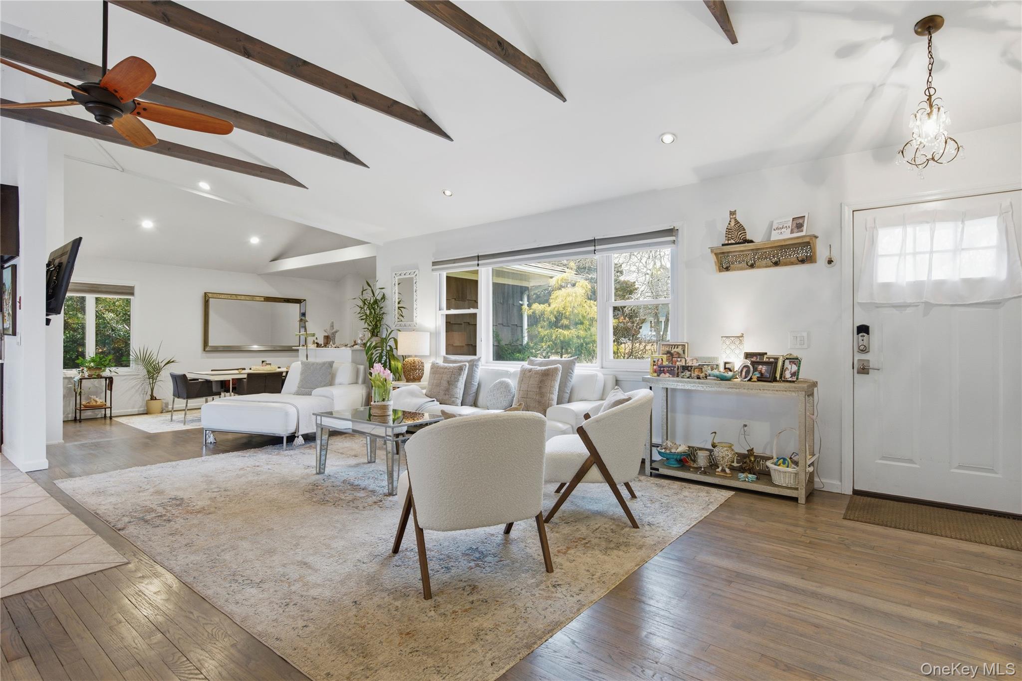 5 Argonne Road W – For Sale photo 4