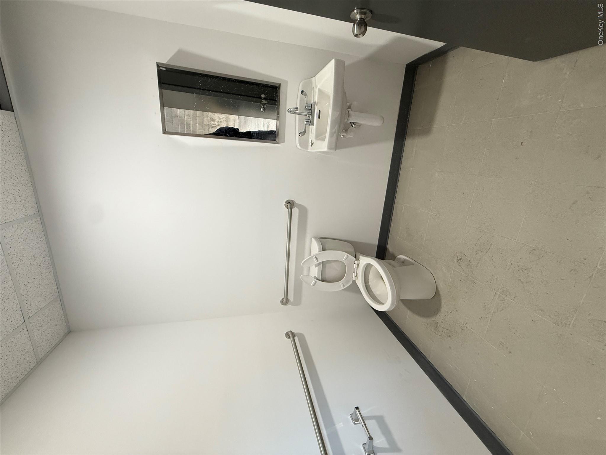 2108 College Point Boulevard – For Rent photo 6
