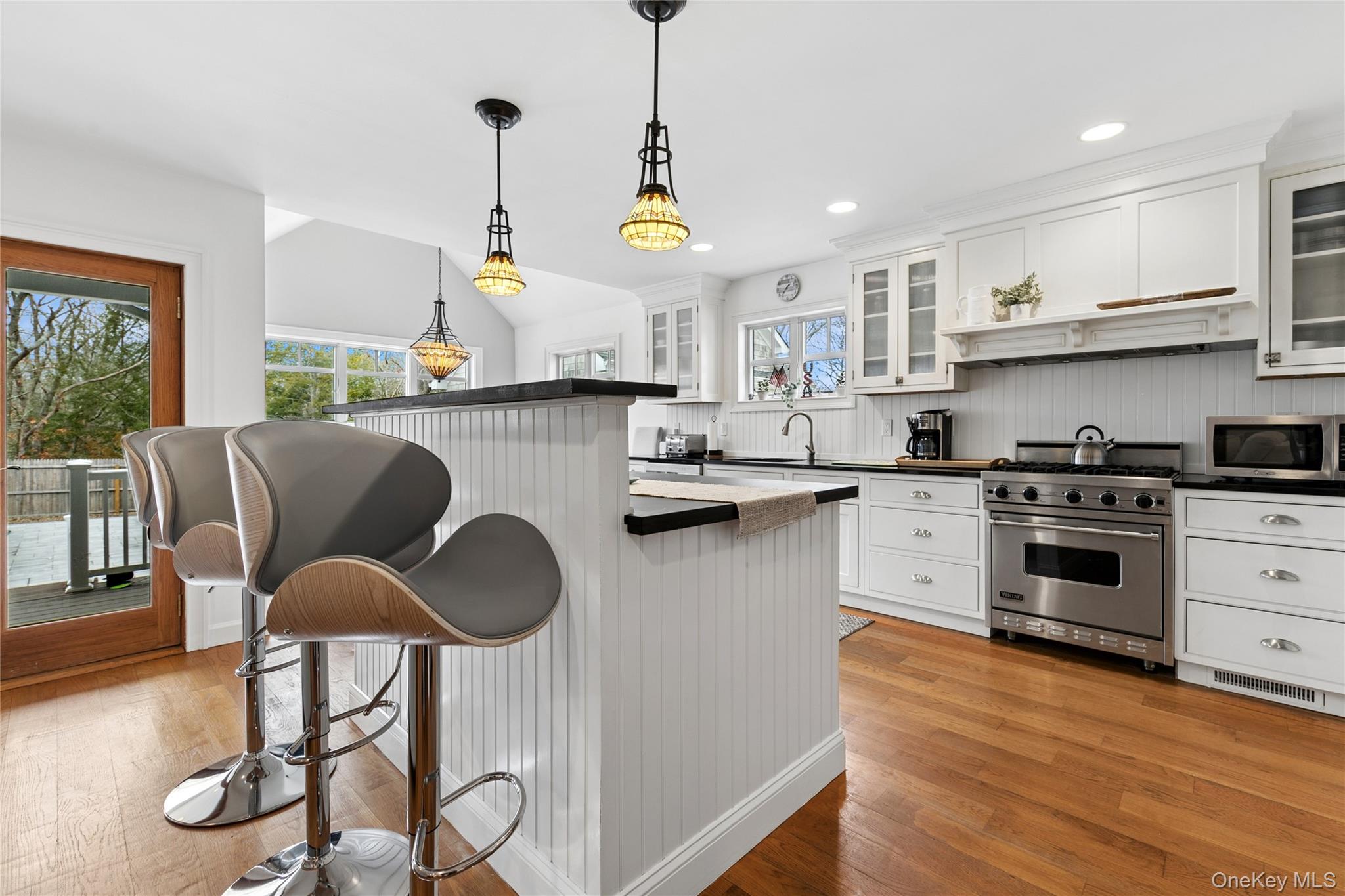 10 Foxboro Road – For Rent photo 13
