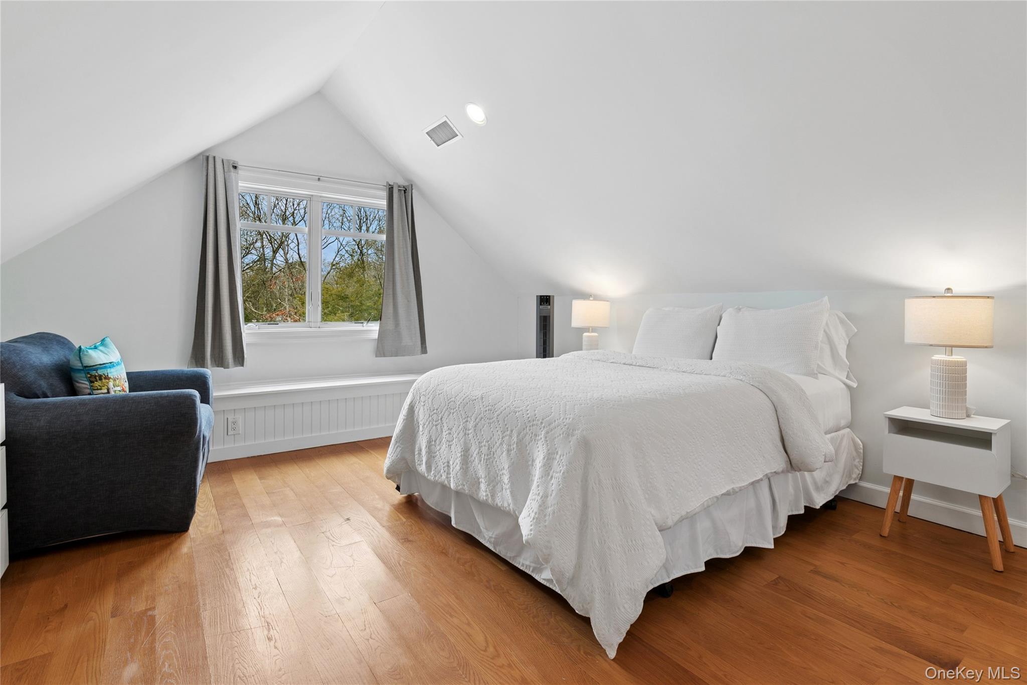 10 Foxboro Road – For Rent photo 28