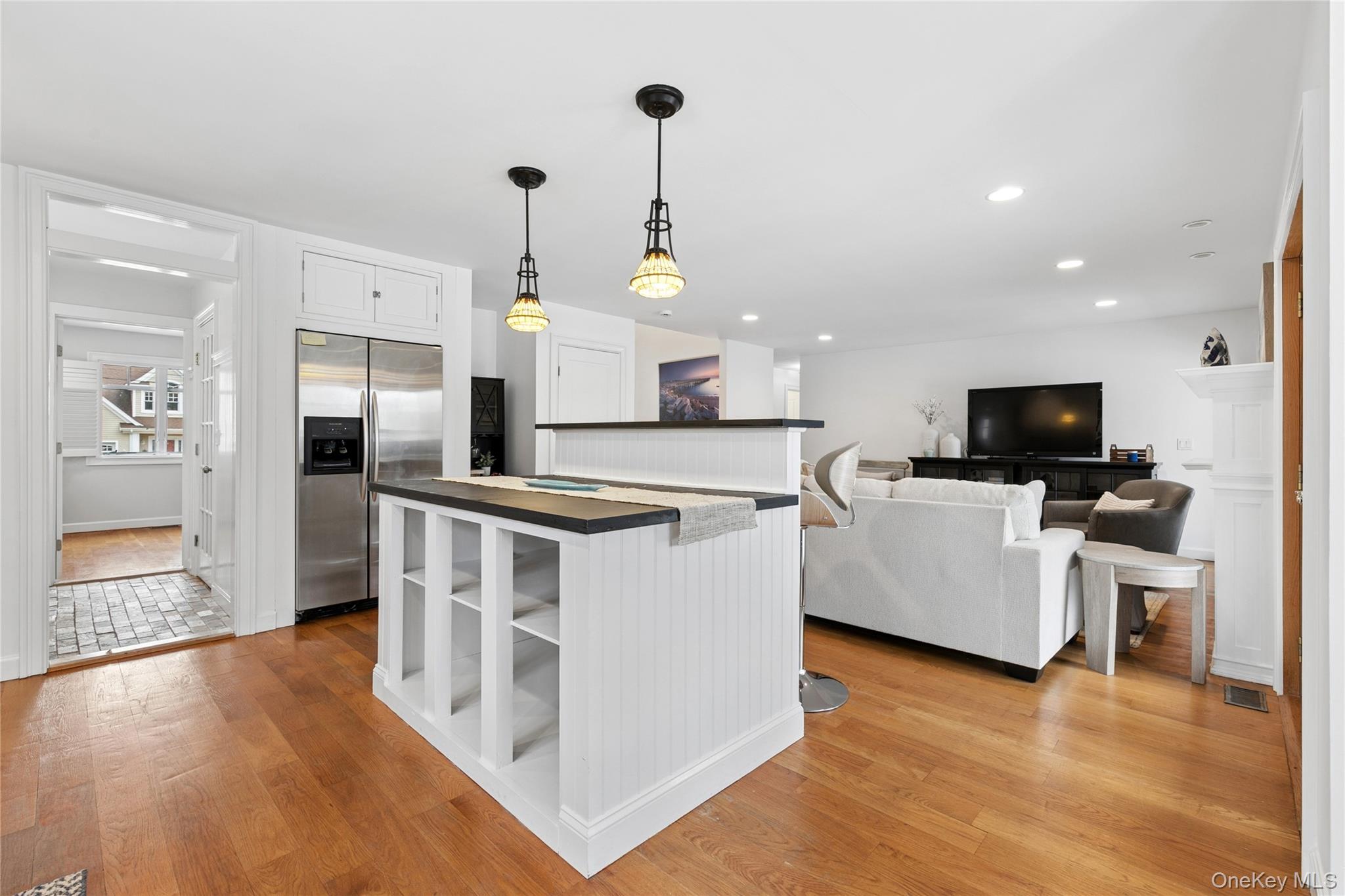 10 Foxboro Road – For Rent photo 14