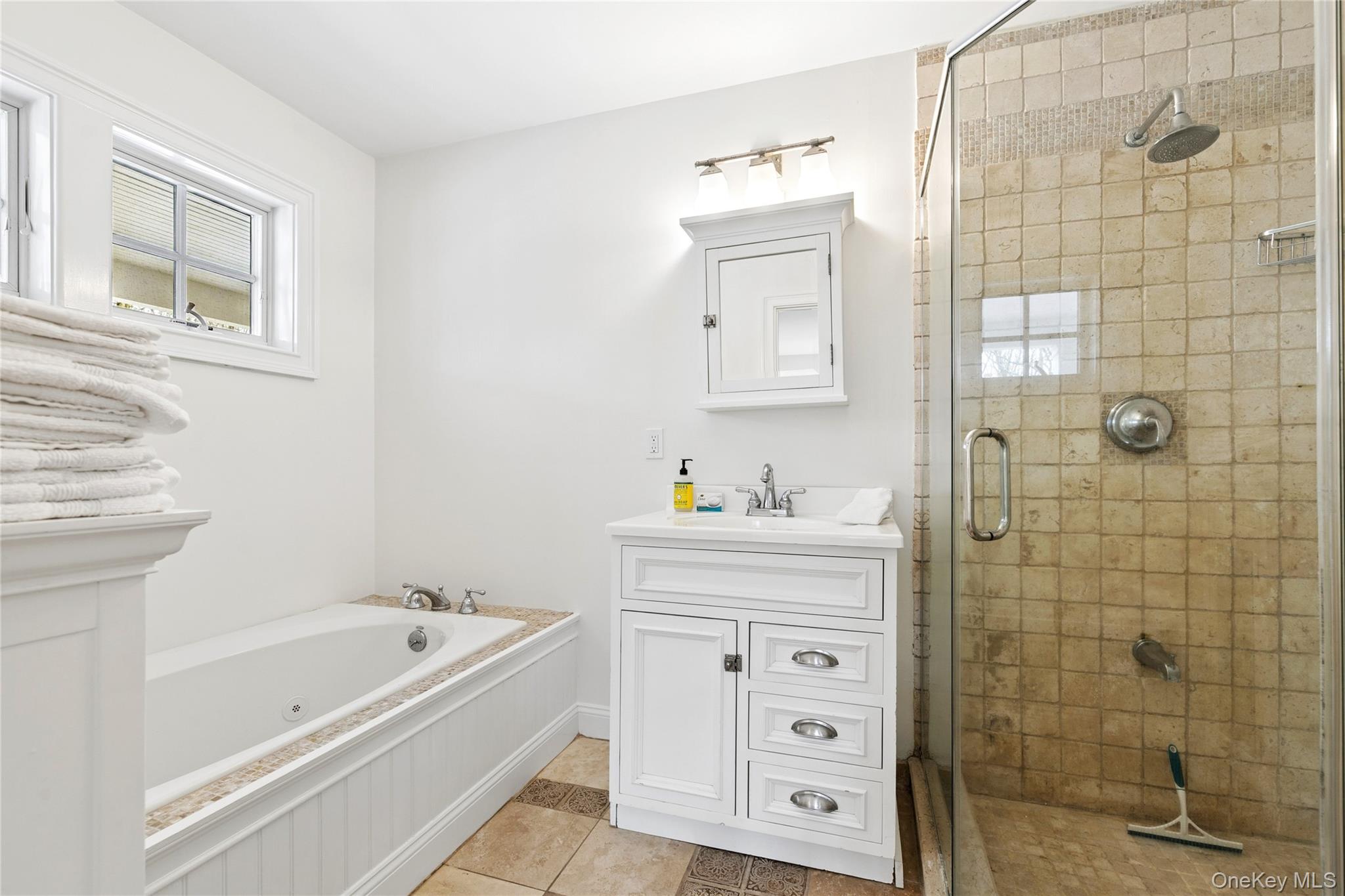 10 Foxboro Road – For Rent photo 26