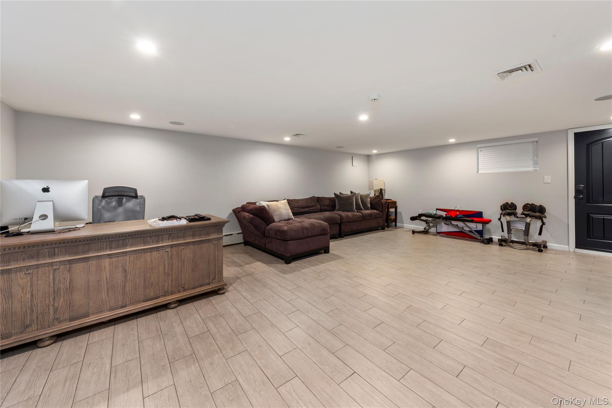 15496 Riverside Drive – For Sale photo 22