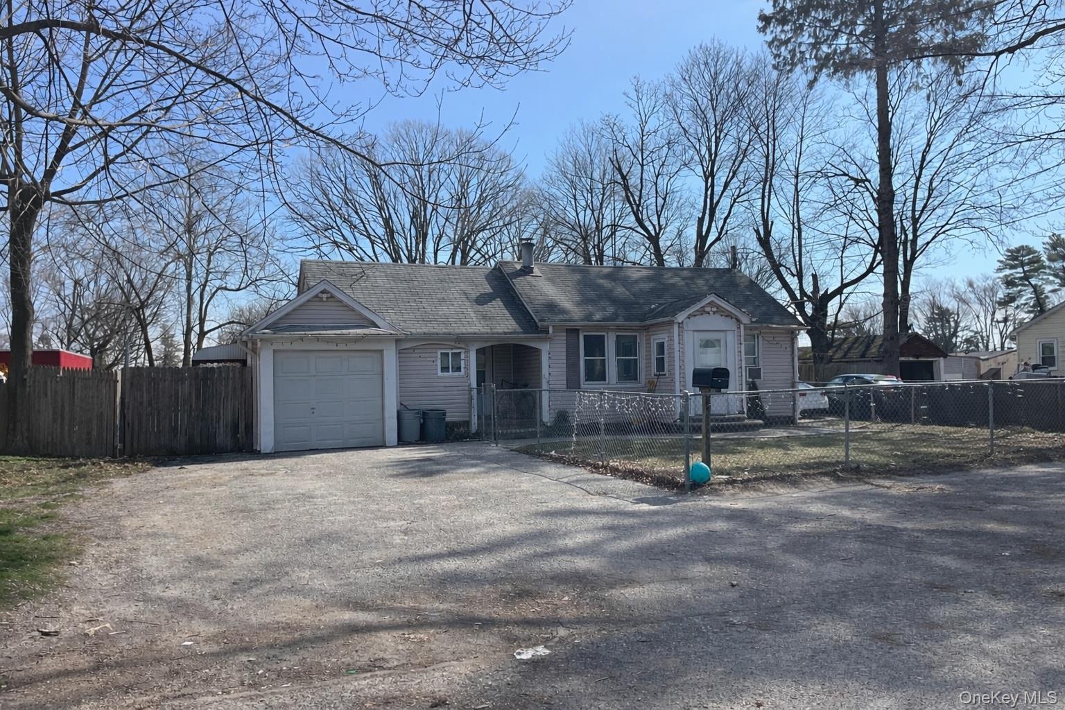 43 Grant Avenue – For Sale