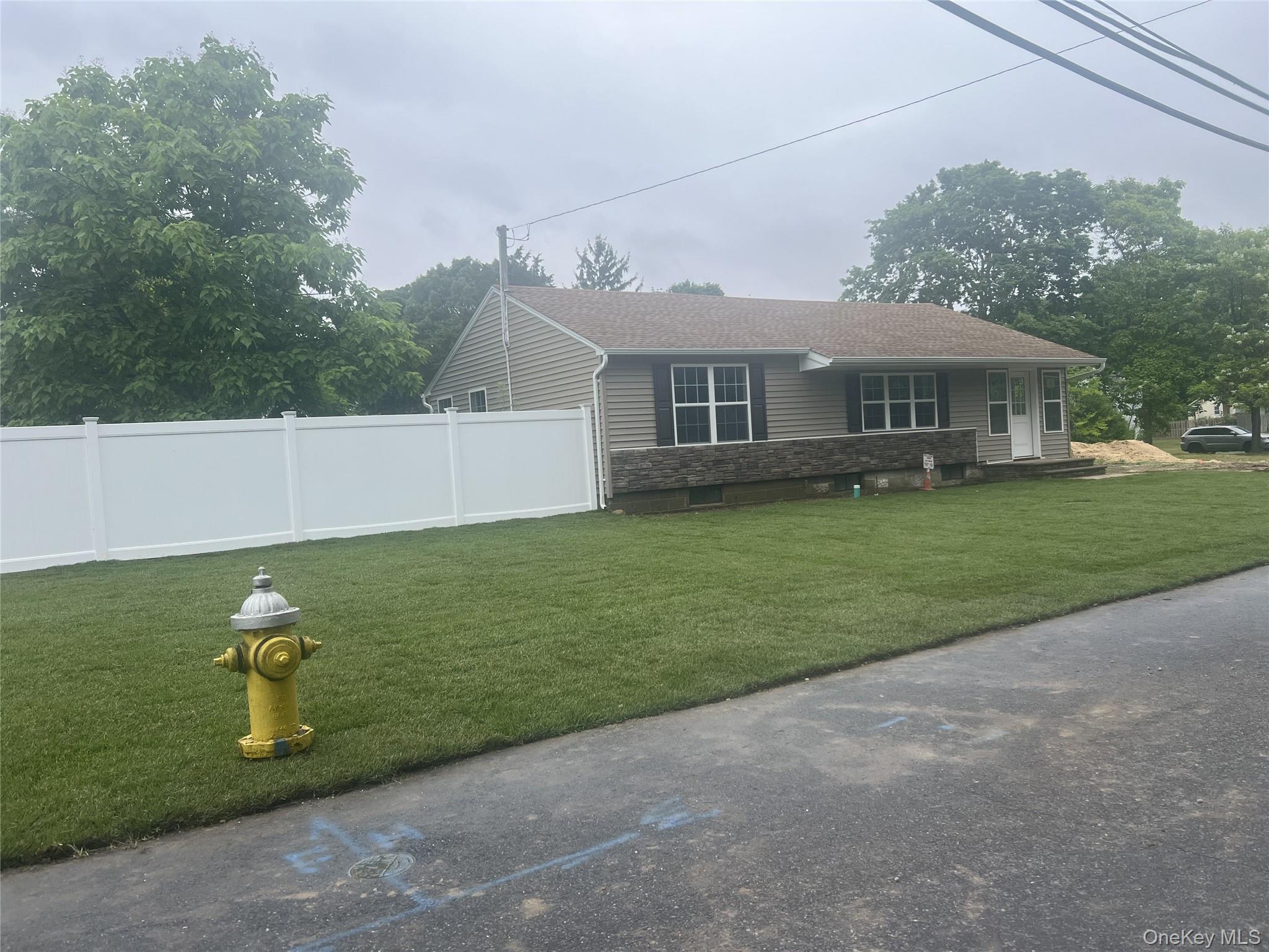 159 Alexander Avenue – For Sale photo 2