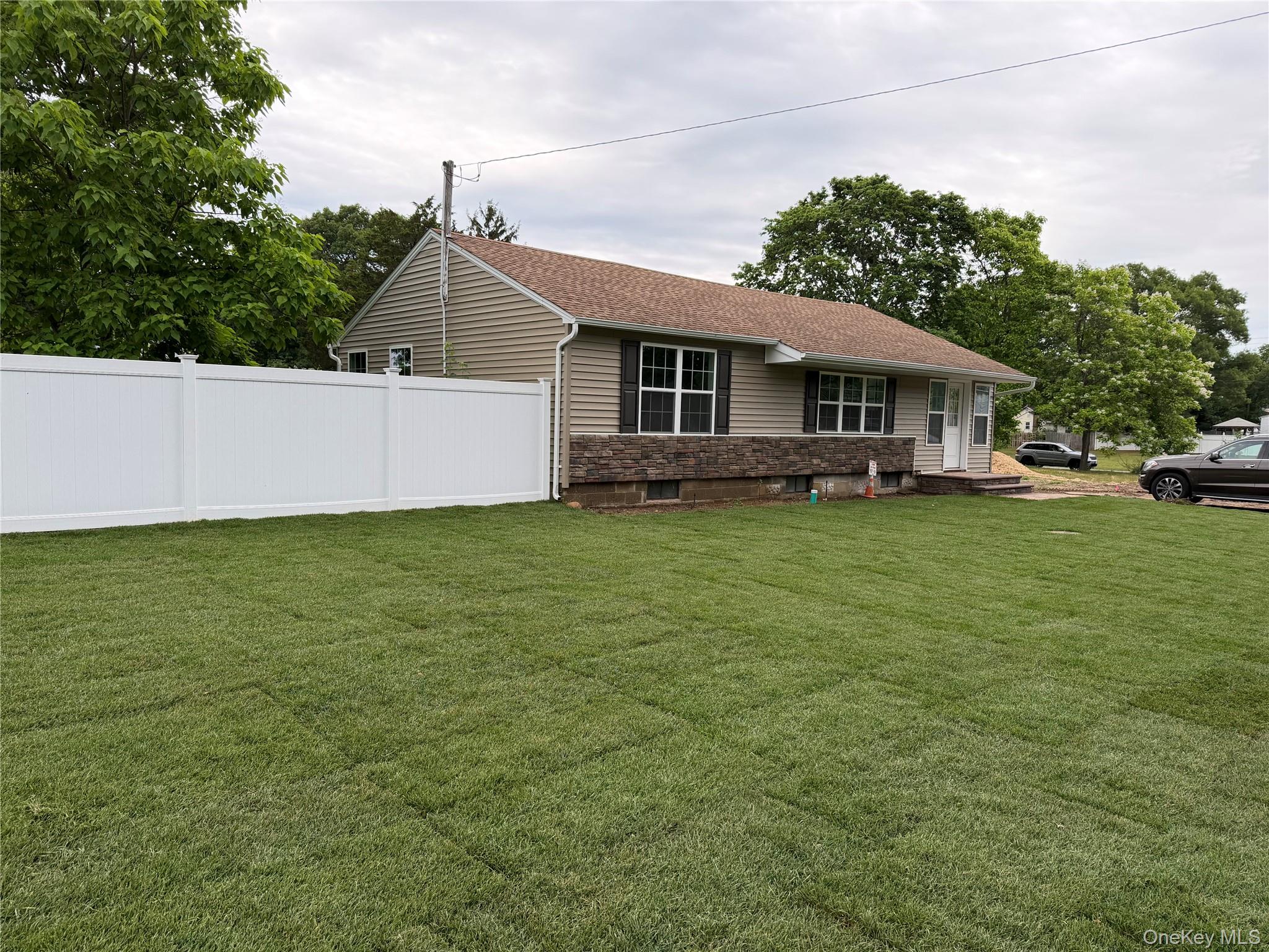 159 Alexander Avenue – For Sale photo 3