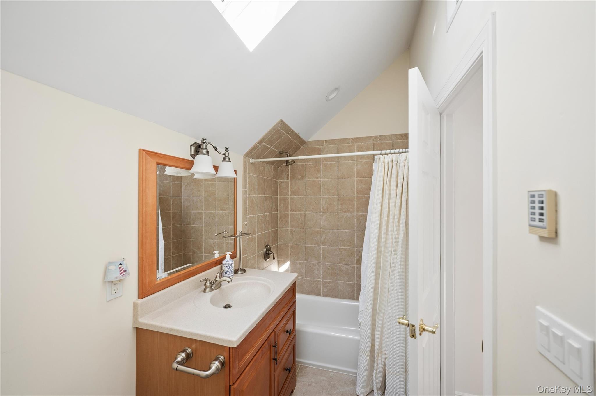 23 Whiting Road – For Rent photo 17