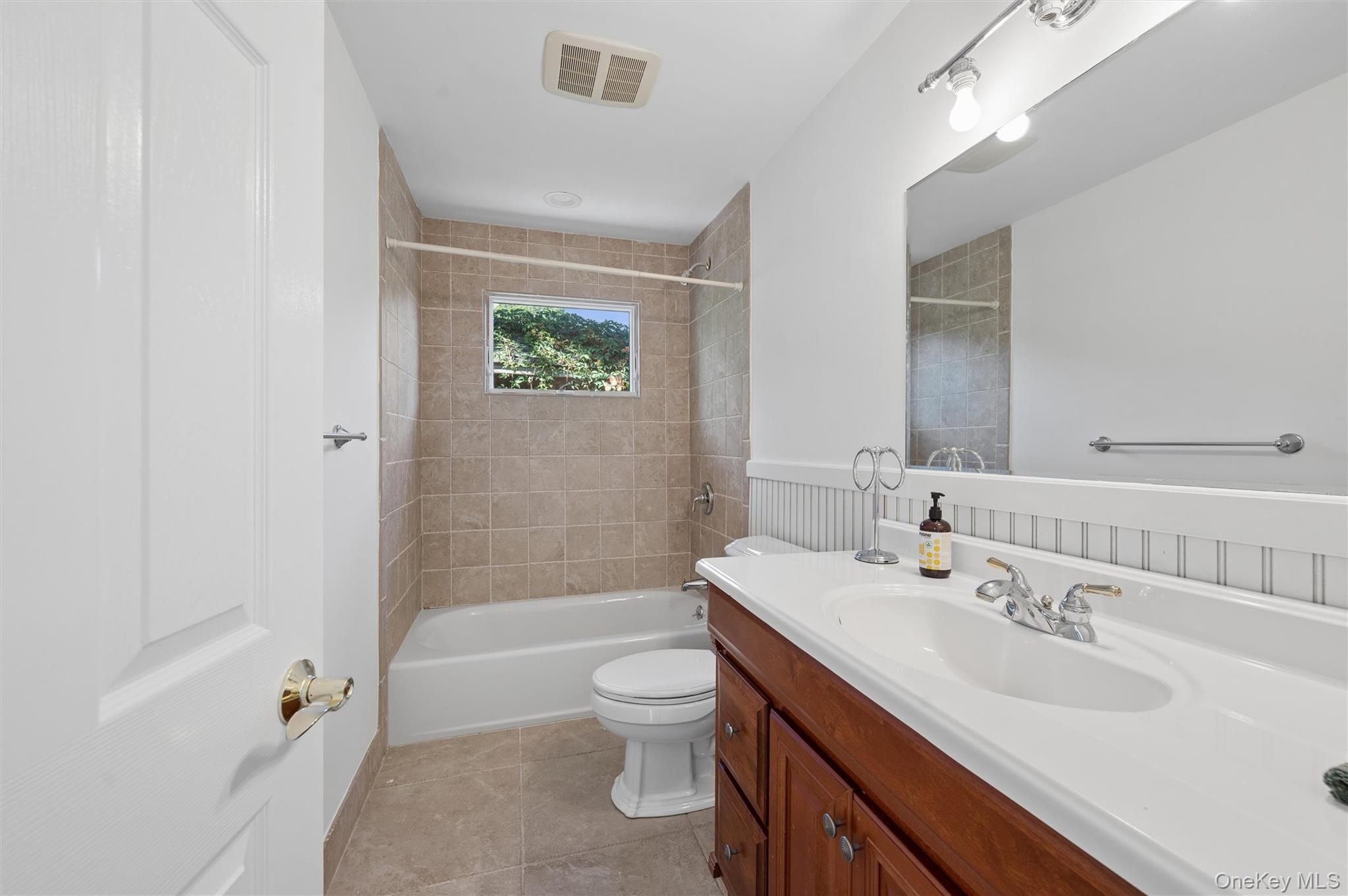 23 Whiting Road – For Rent photo 19