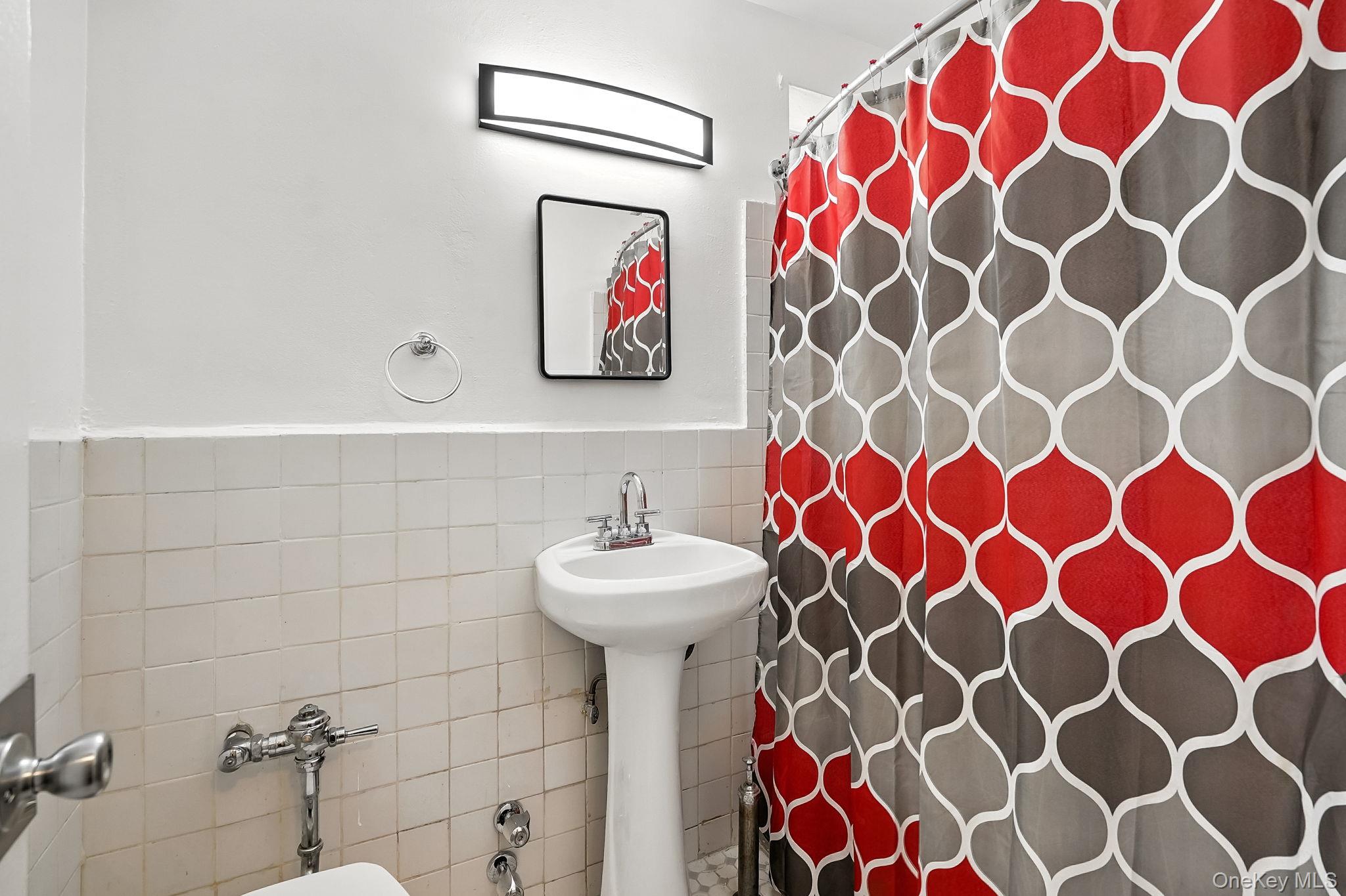 650 Warburton Avenue, Unit 6M photo 15