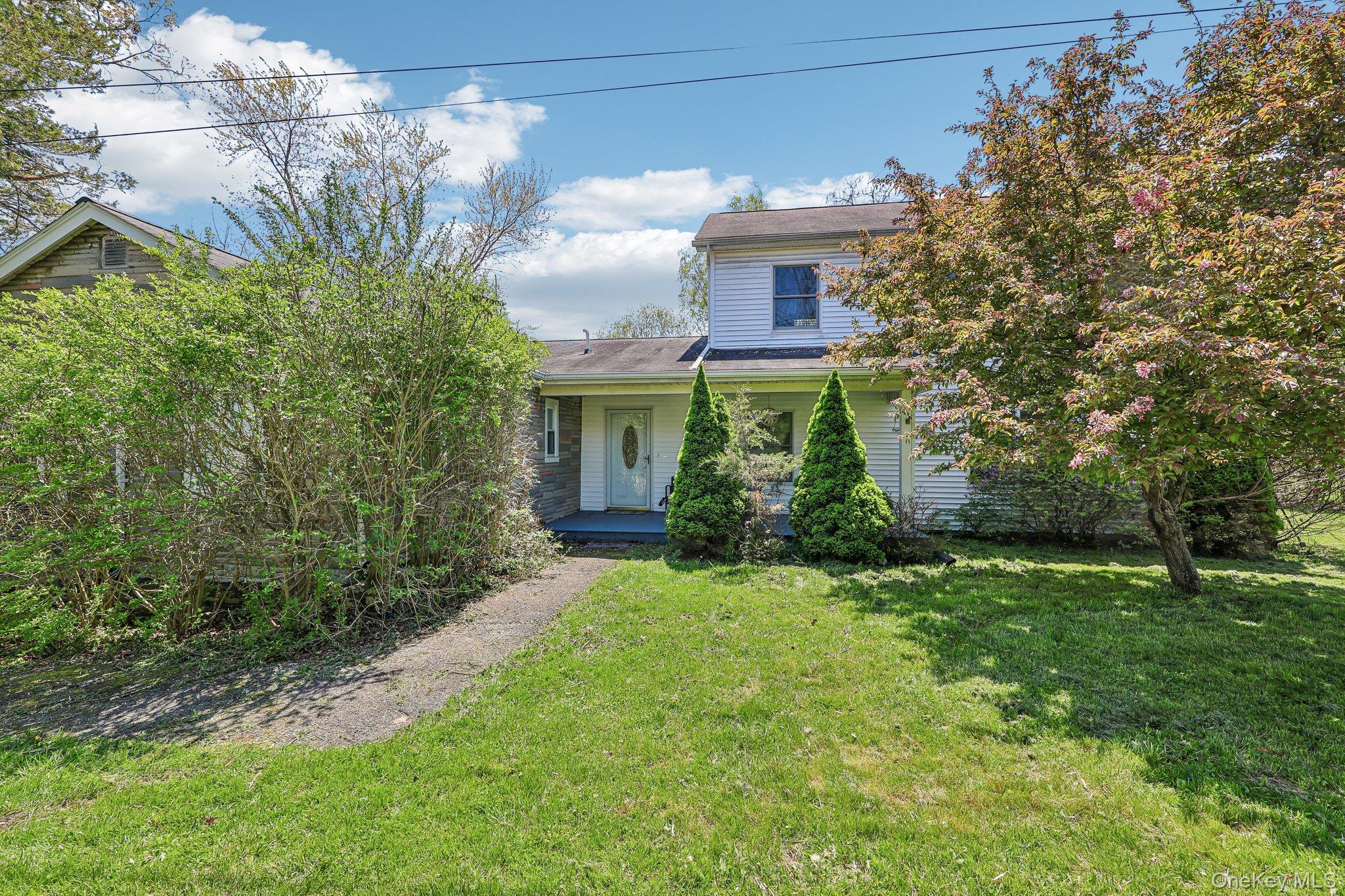 22 Center Hill Road – For Sale