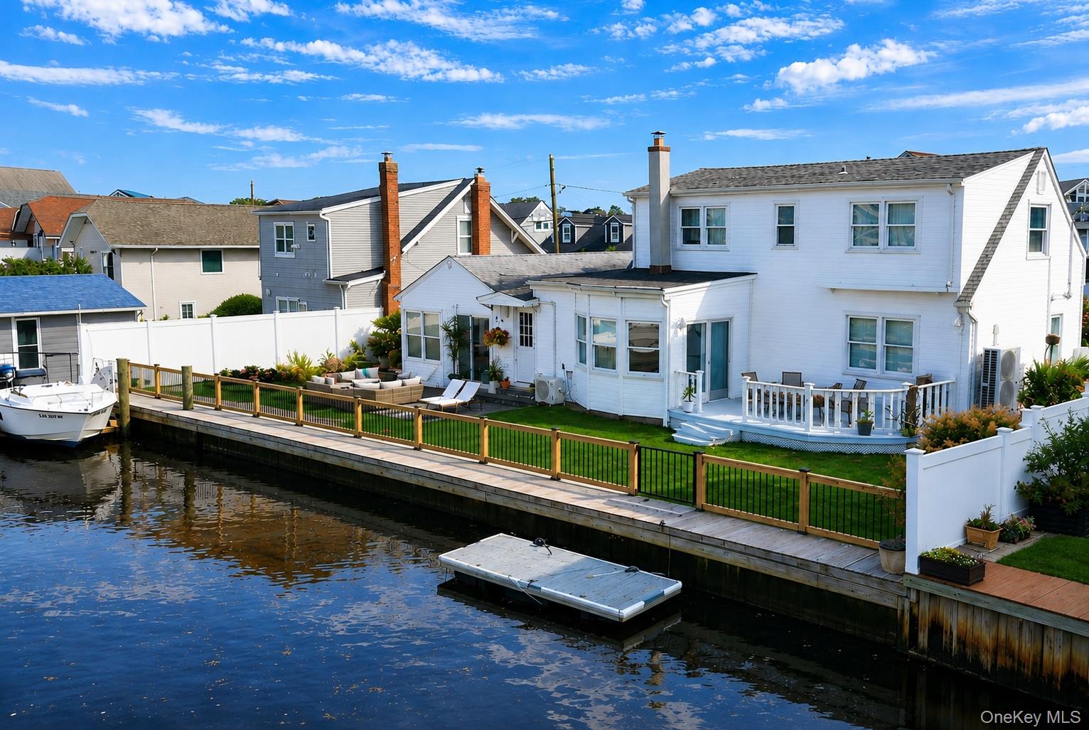 677 S 9th Street – For Sale photo 3