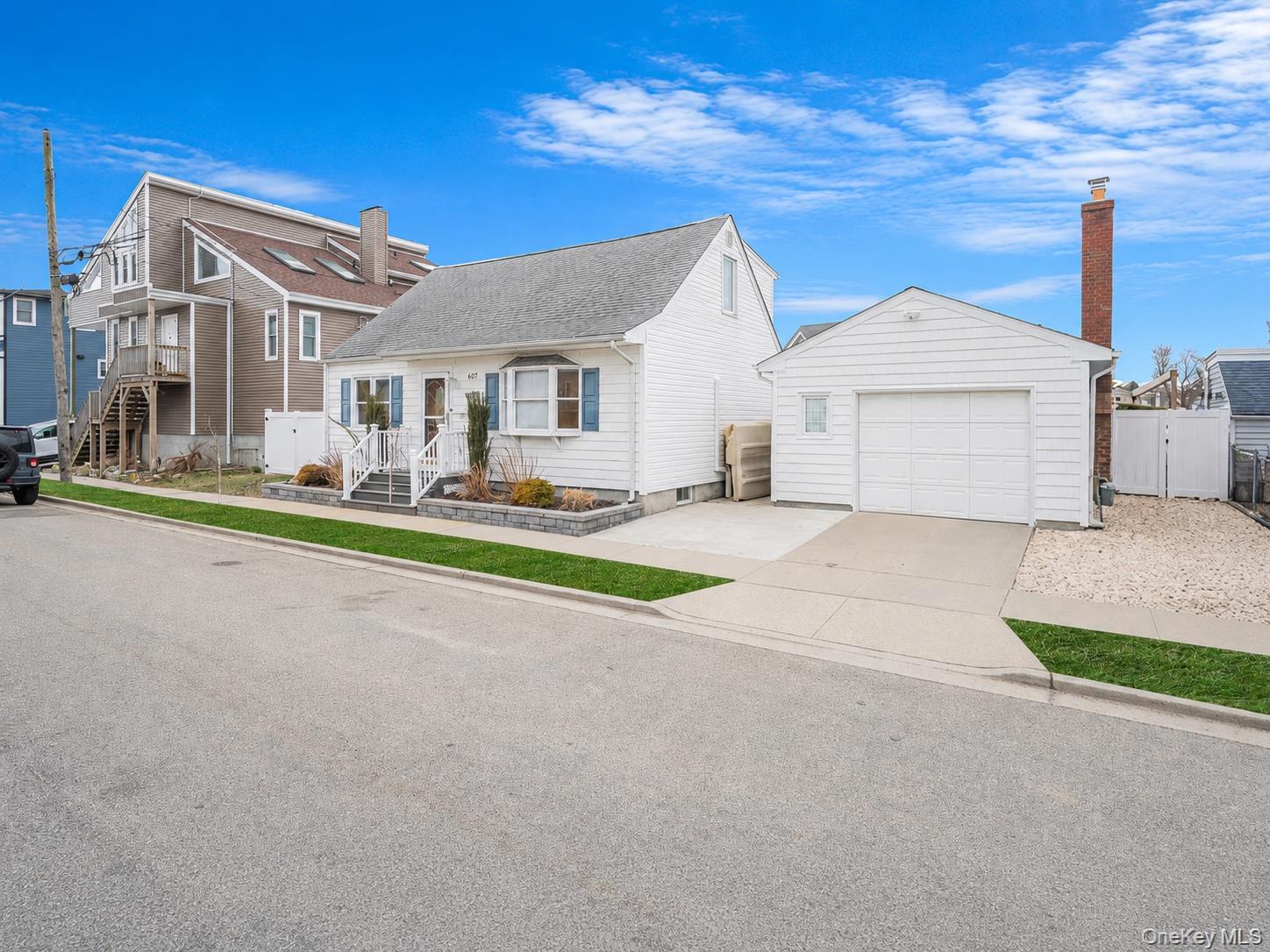 677 S 9th Street – For Sale photo 2