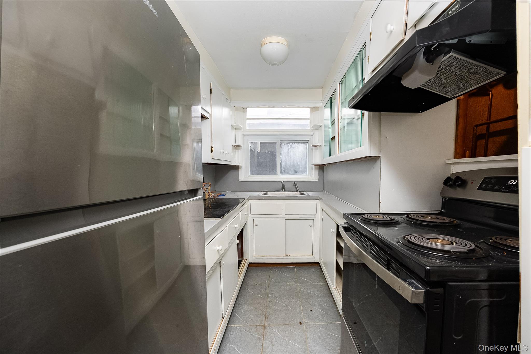 87 Vineyard Avenue – For Sale photo 2