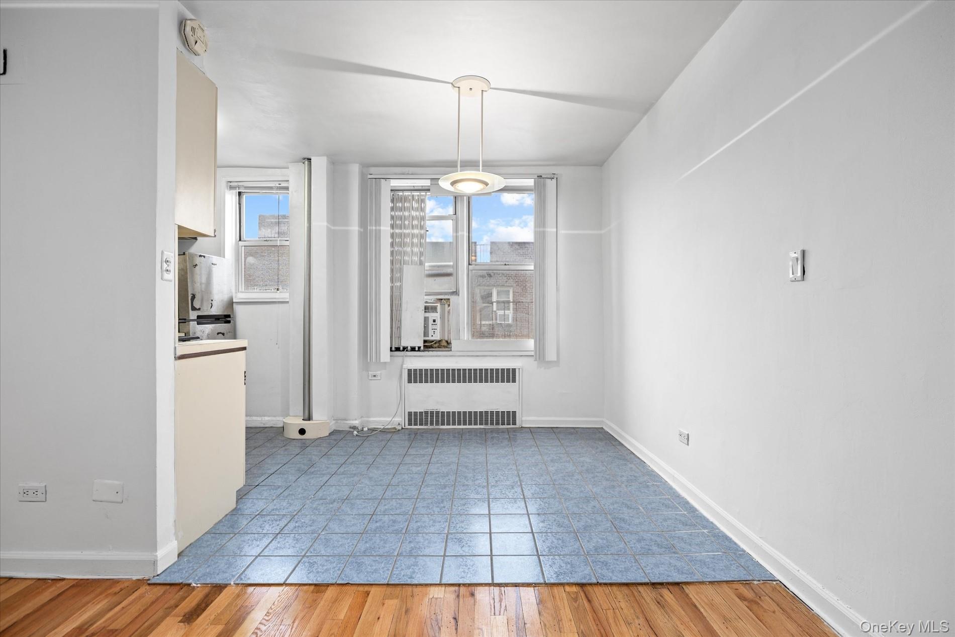 67-30 Clyde Street, Unit 6G photo 4