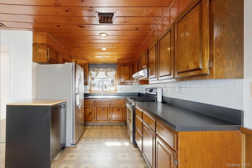 D132 Edgewater, Unit D photo 9