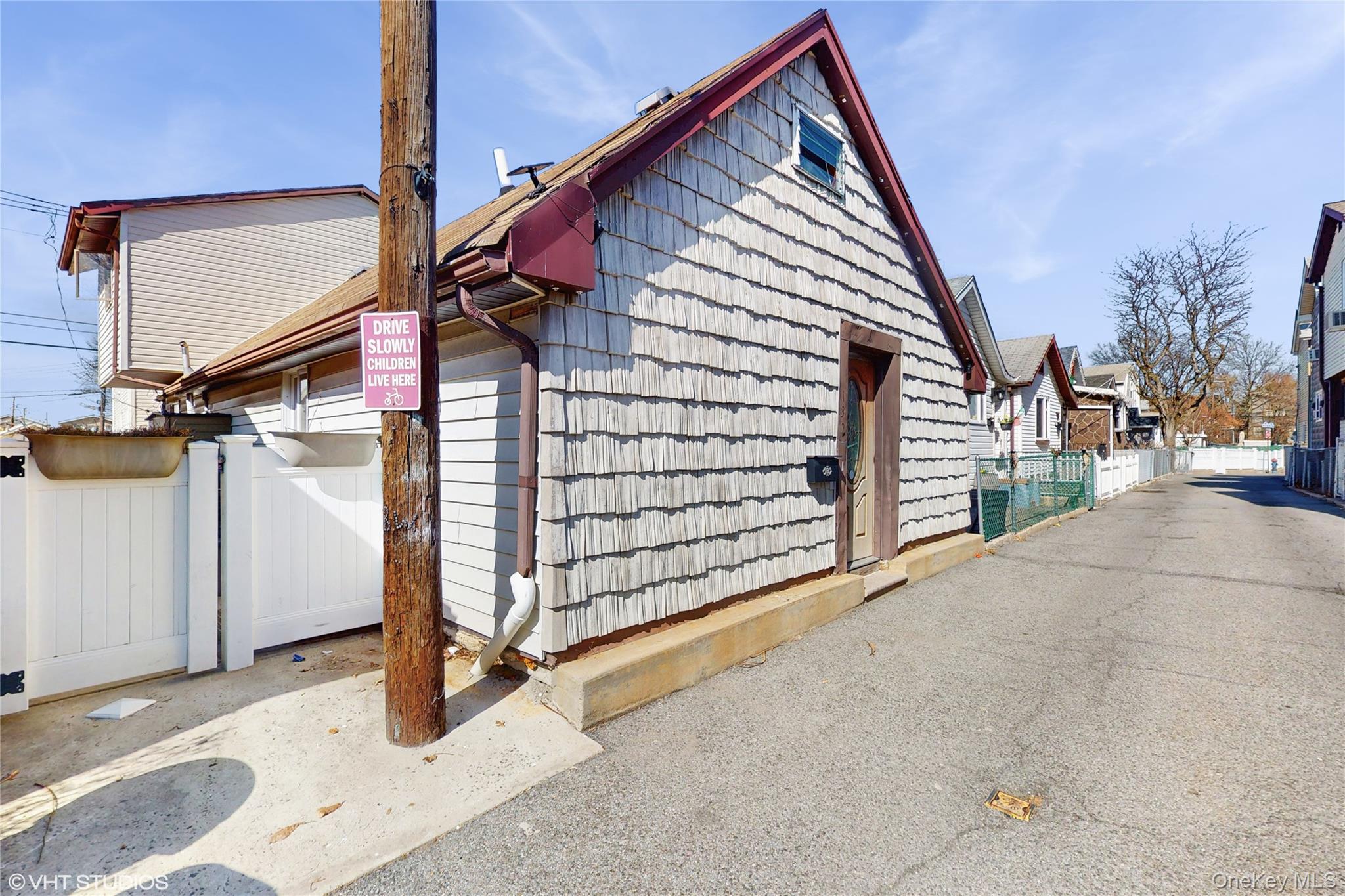 D132 Edgewater, Unit D photo 2