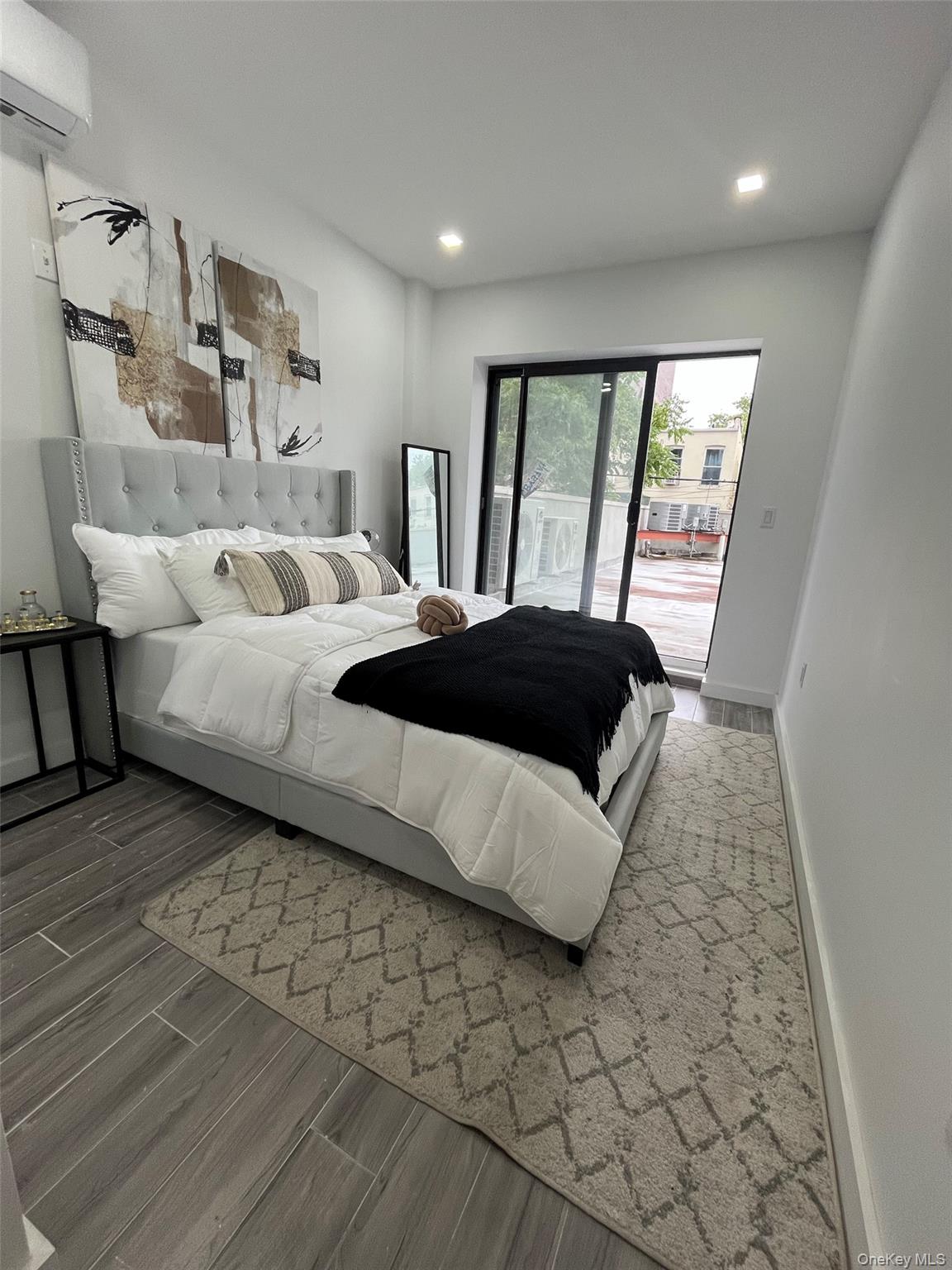 941 57th Street, Unit 1A photo 3