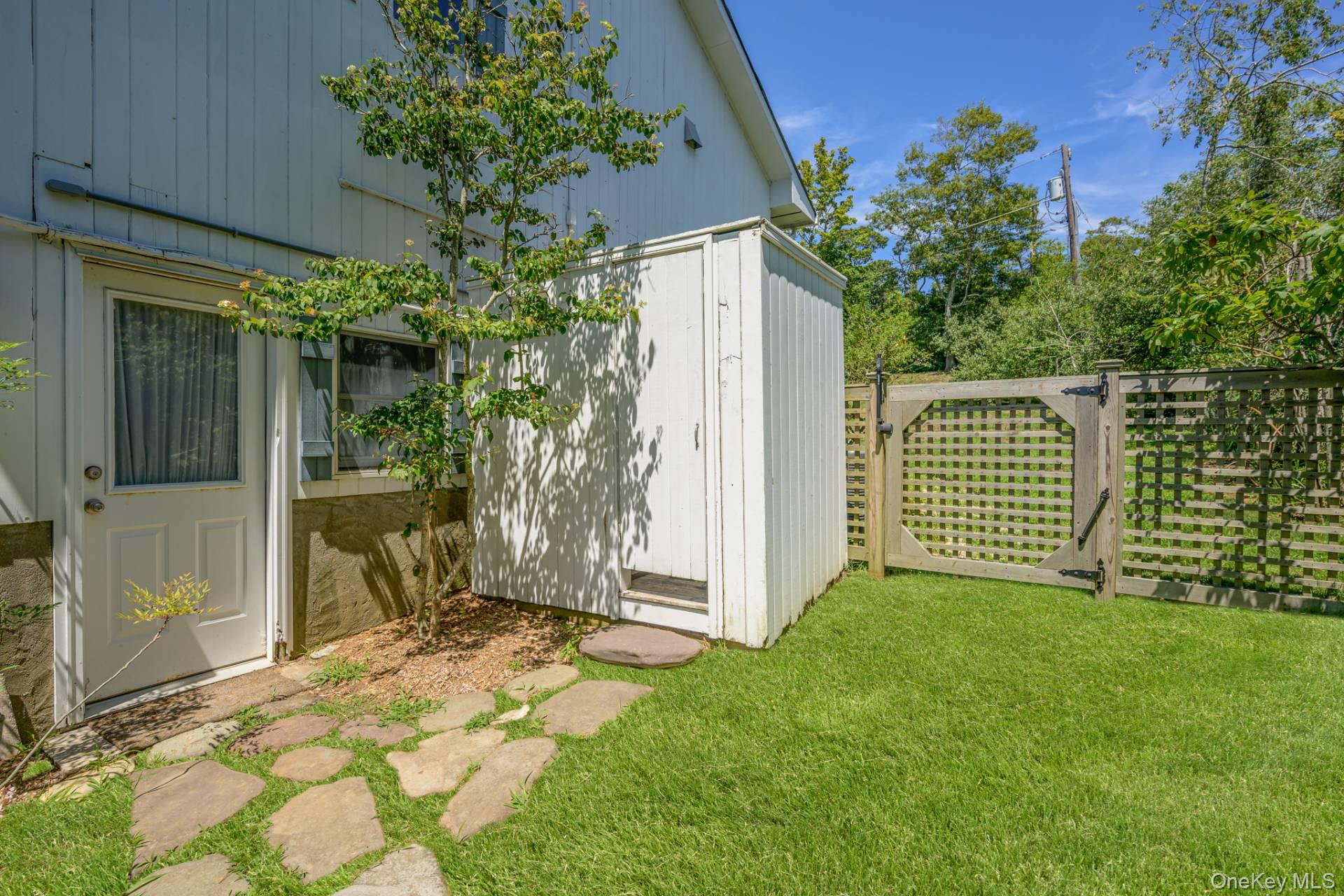 6 Peconic Road – For Rent photo 31