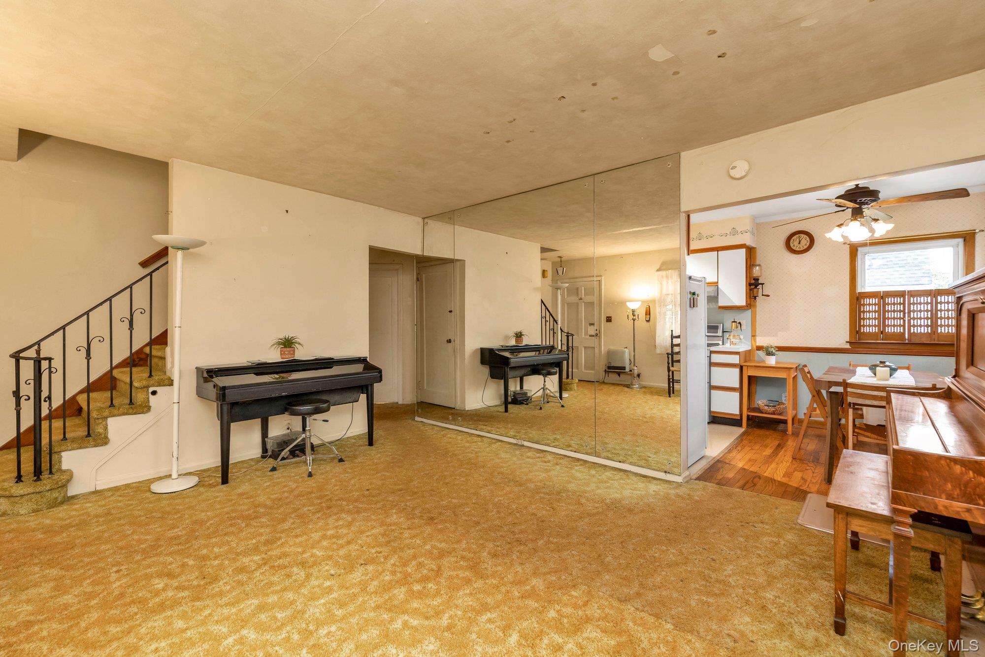 475 Maxwell Street – For Sale photo 3