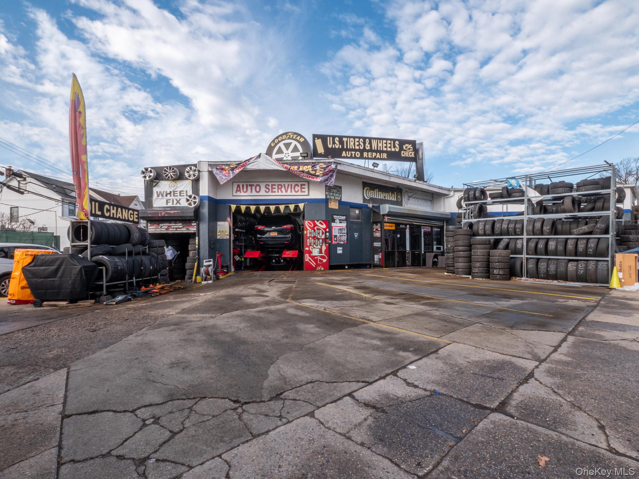 8924 Metropolitan Avenue – For Sale