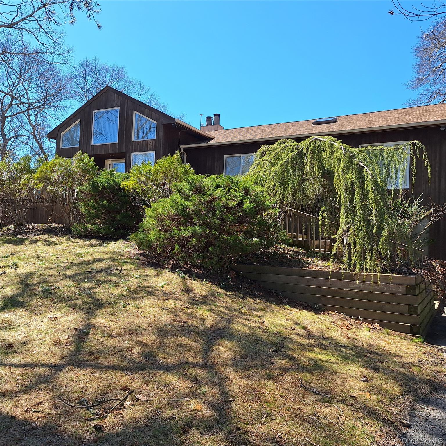 7 Clay Pit Road – For Rent