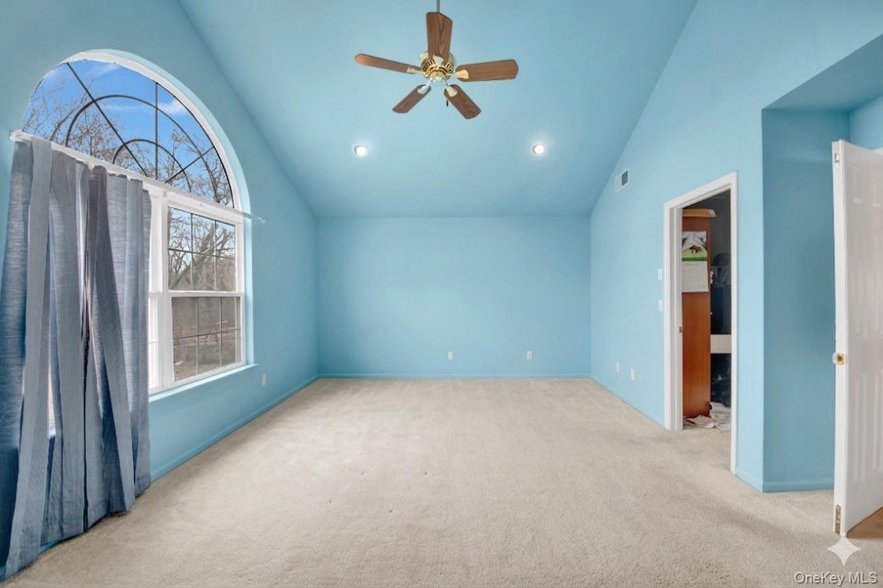 130 Benefield Boulevard – For Sale photo 17