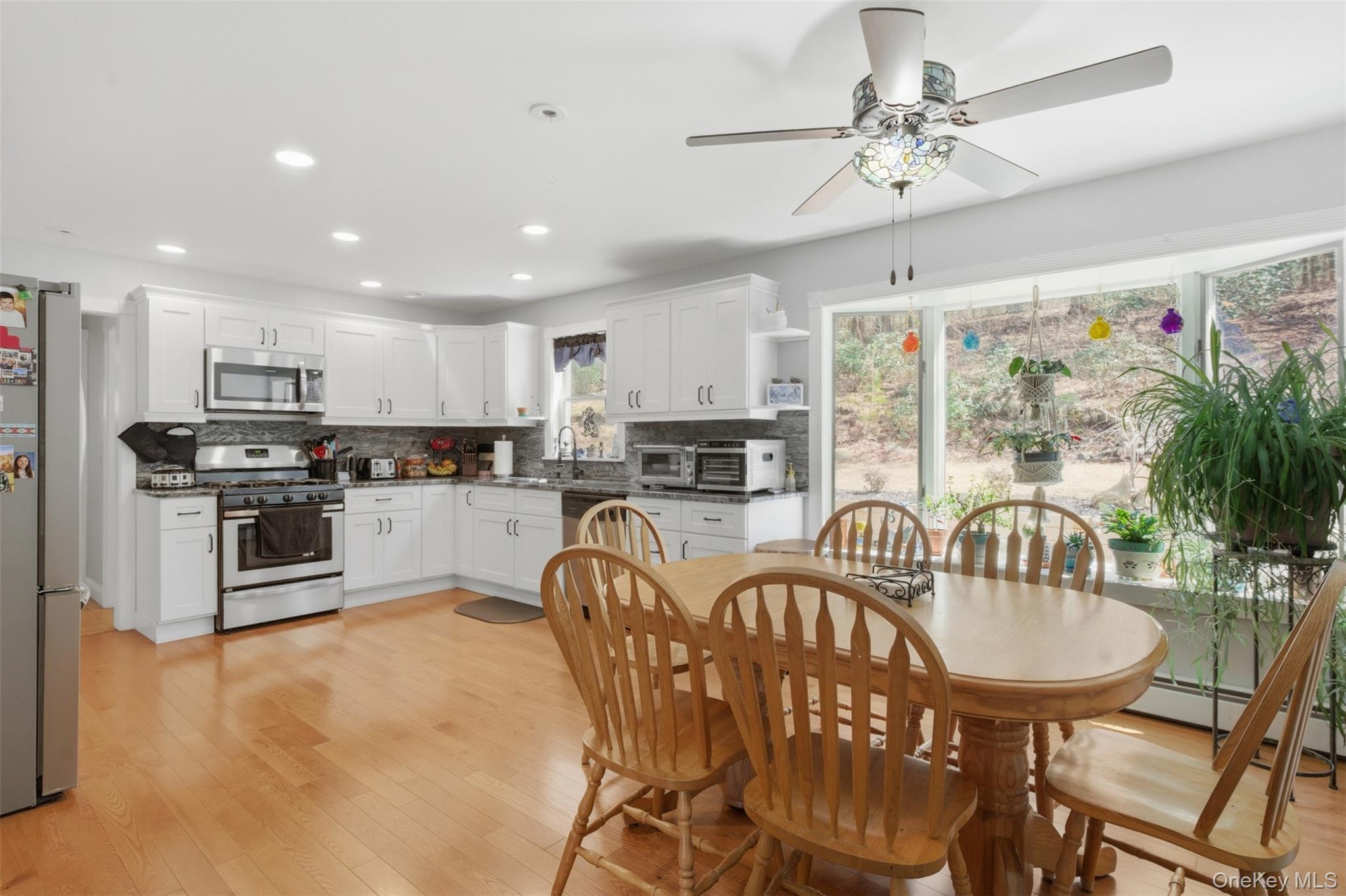 1285 Lakes Road – For Sale photo 4