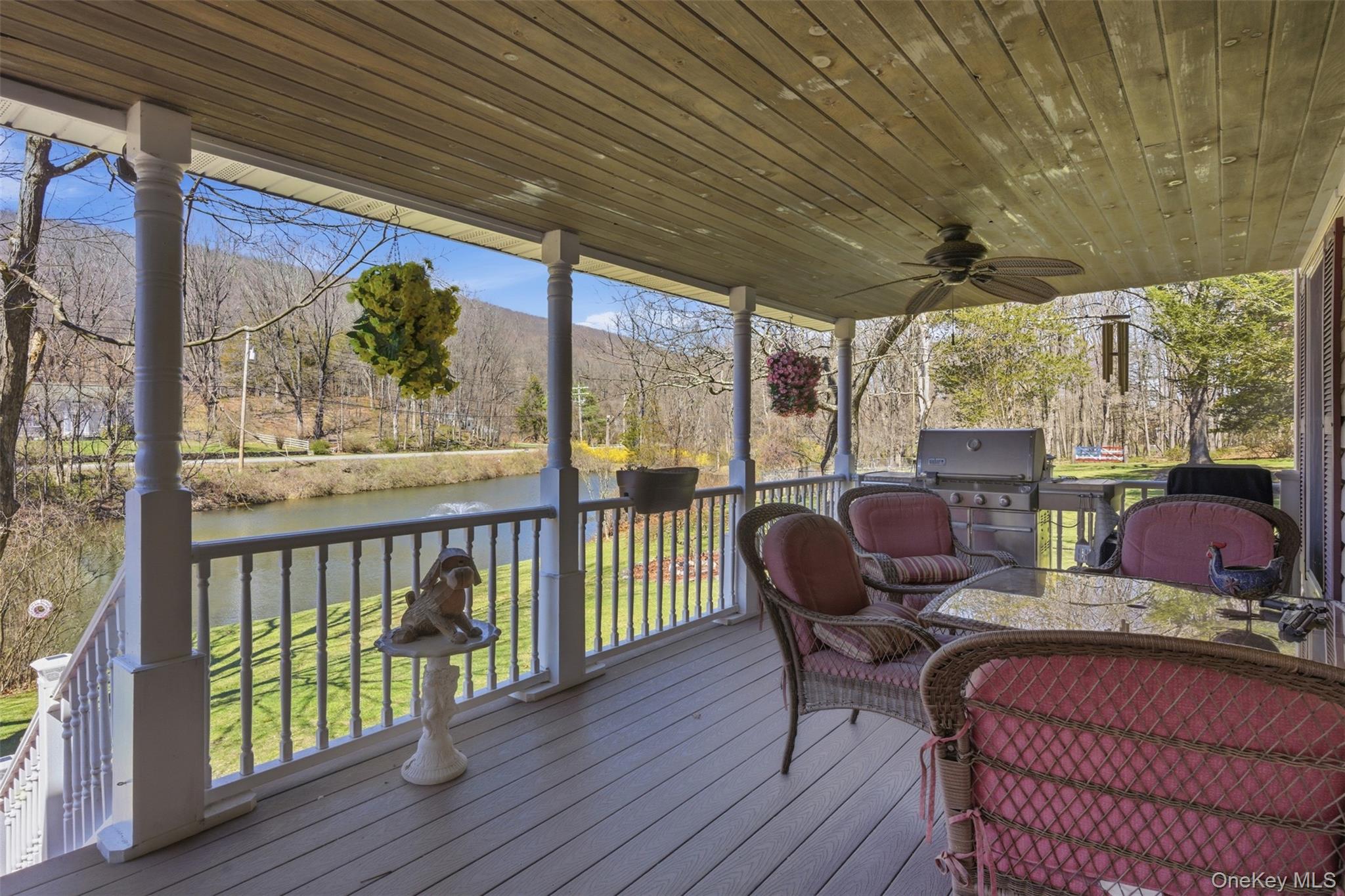 1285 Lakes Road – For Sale photo 3