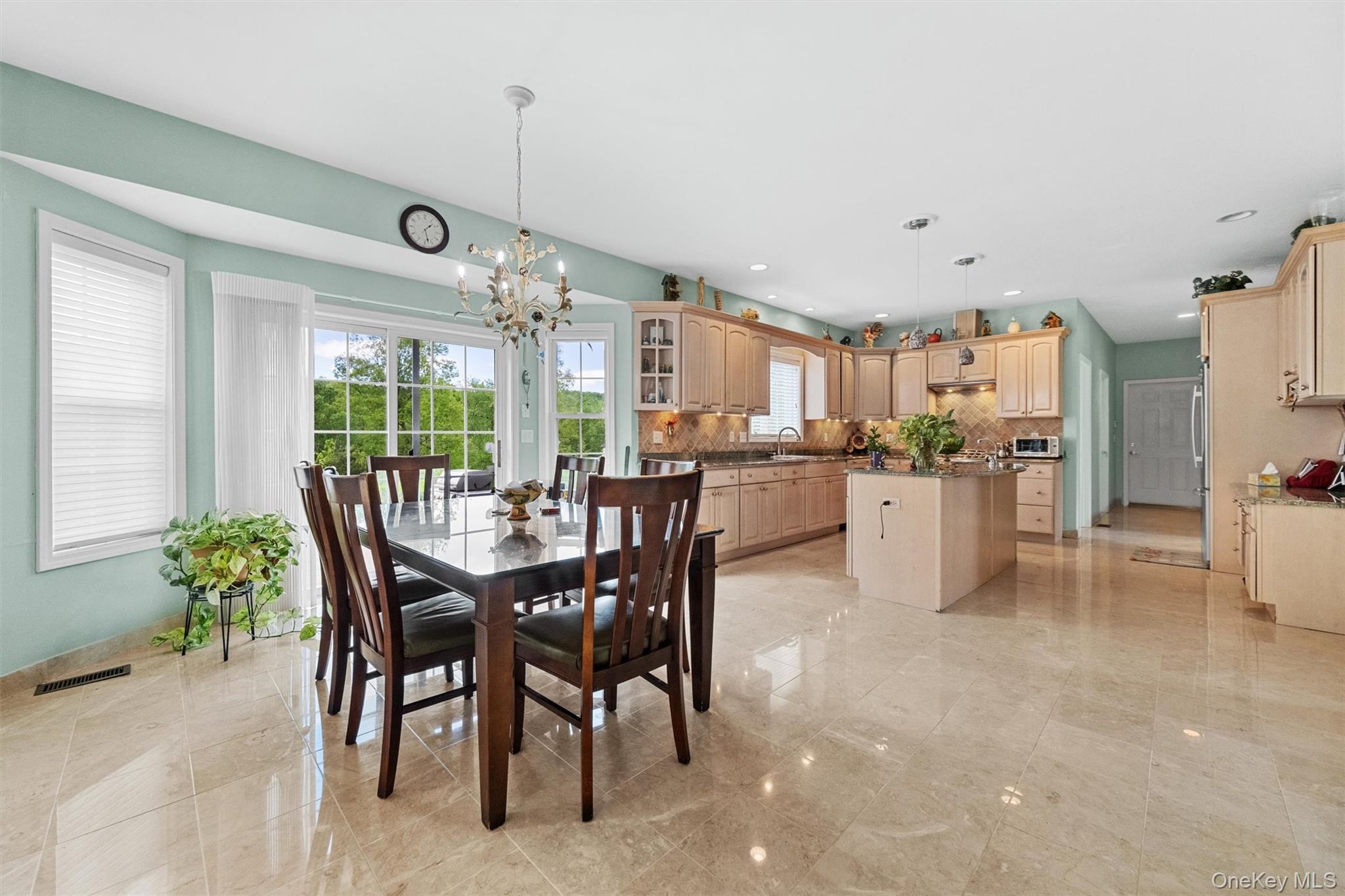 20 Goshen Road – For Rent photo 13