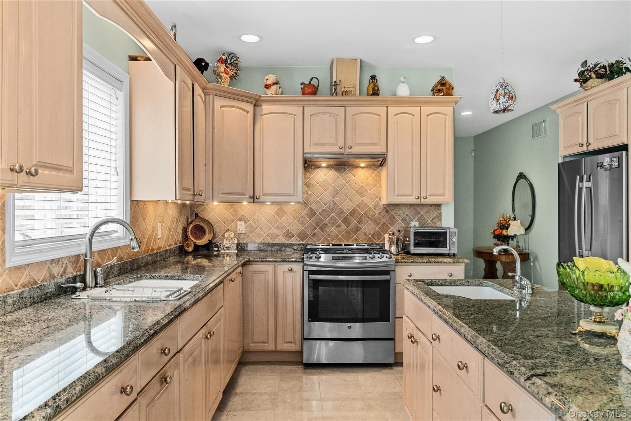 20 Goshen Road – For Rent photo 18