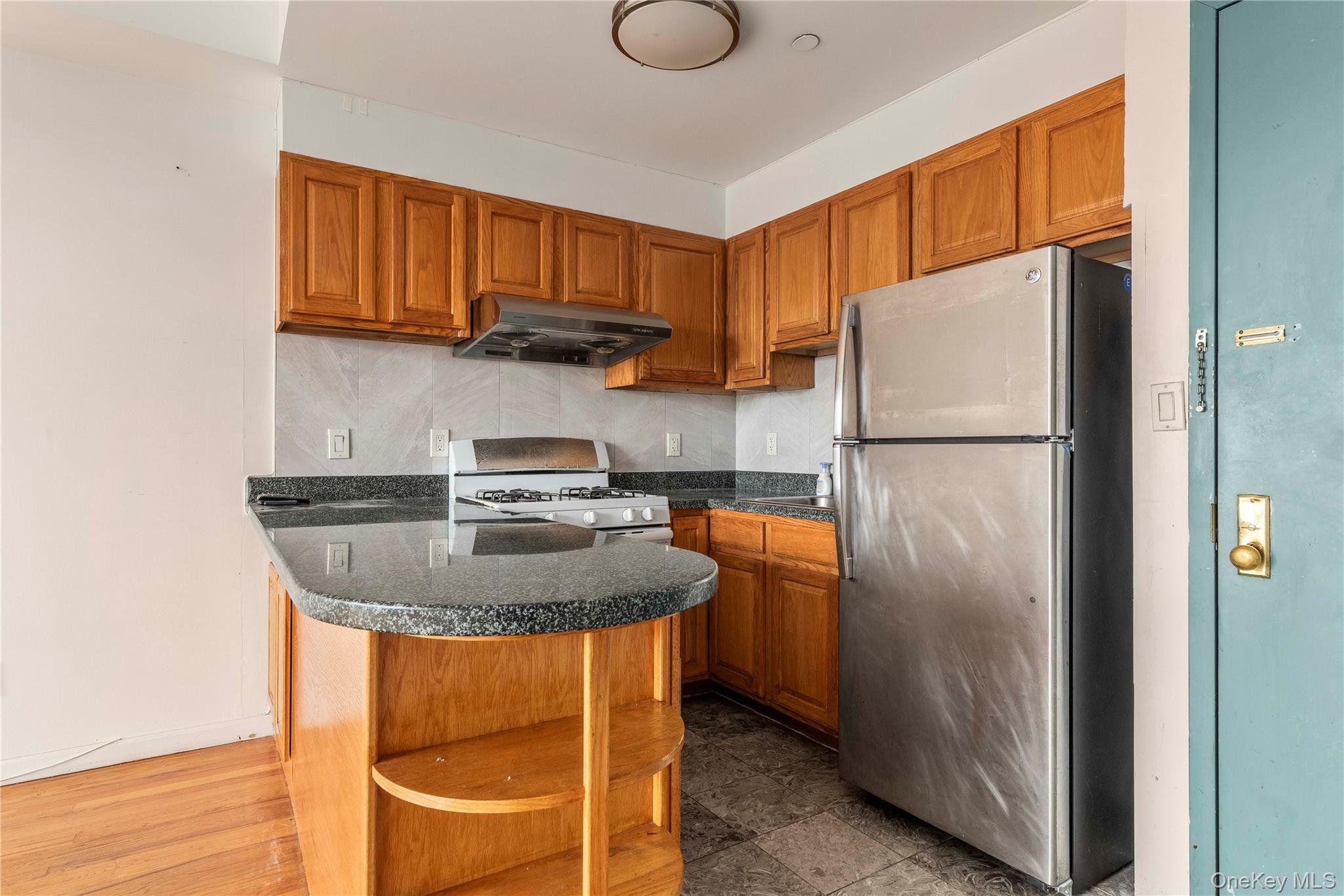 14218 38th Avenue, Unit 9C photo 4