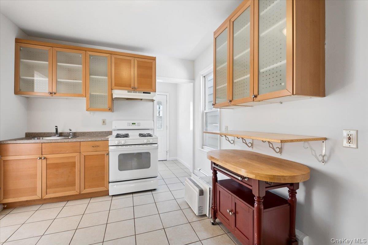1133 Orchard Street – For Sale photo 4