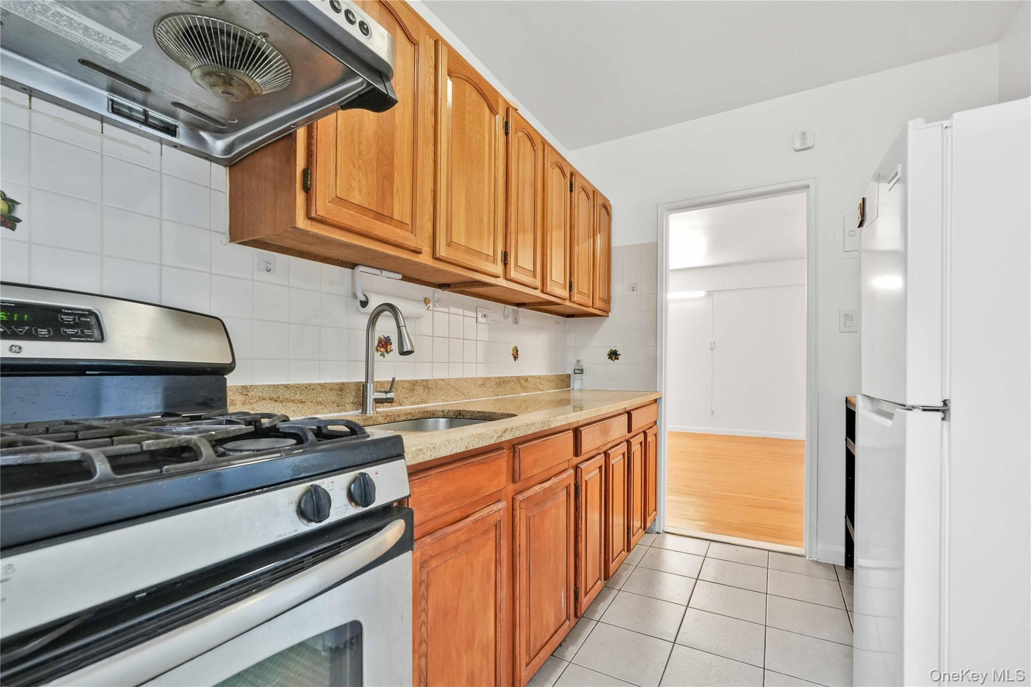 141-16 25th Road, Unit 2A photo 16