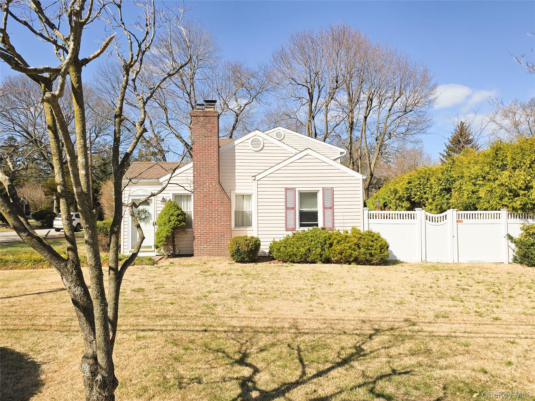 43 Fort Hill Road – For Sale photo 2