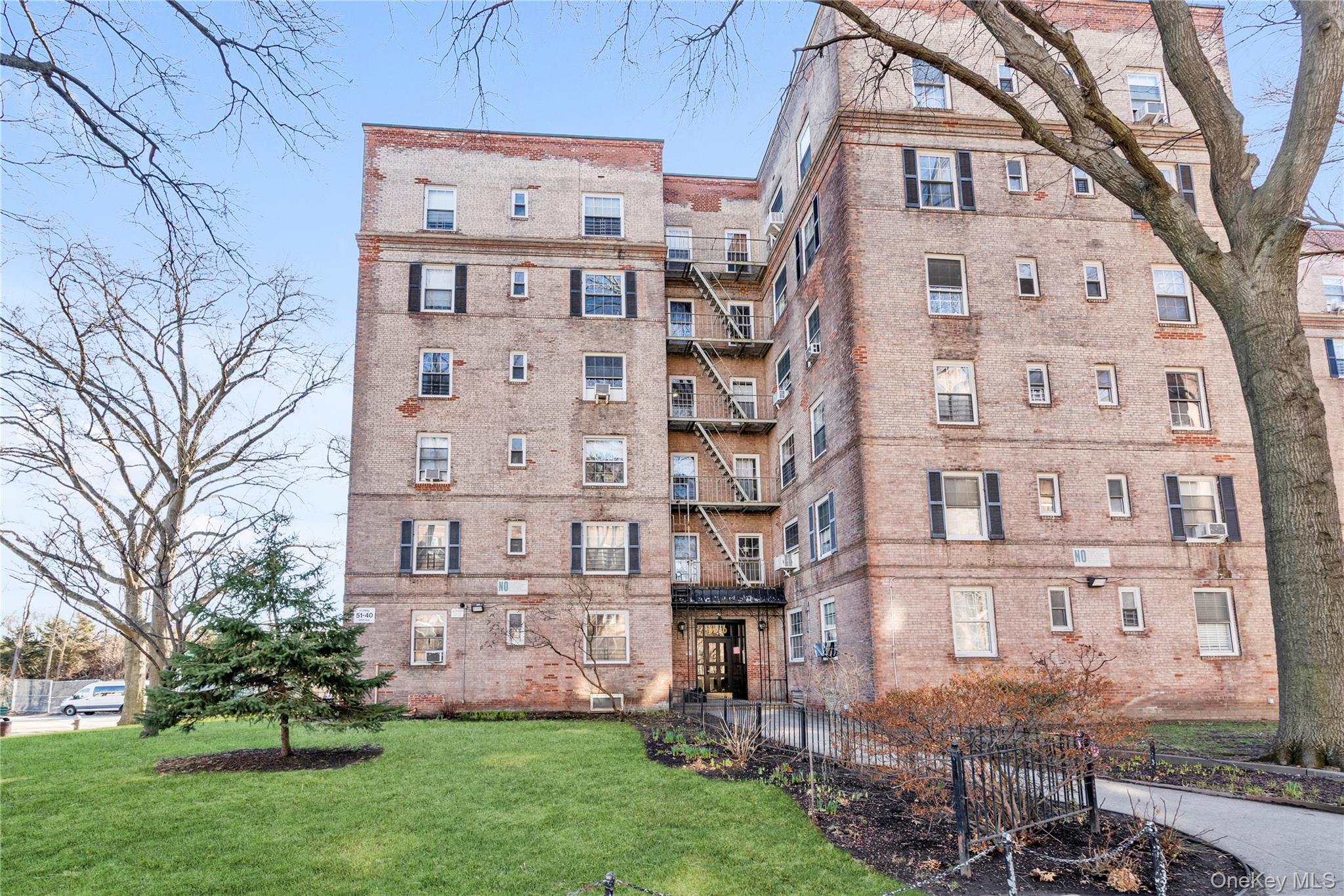 51-40 30th Avenue, Unit 5B photo 20