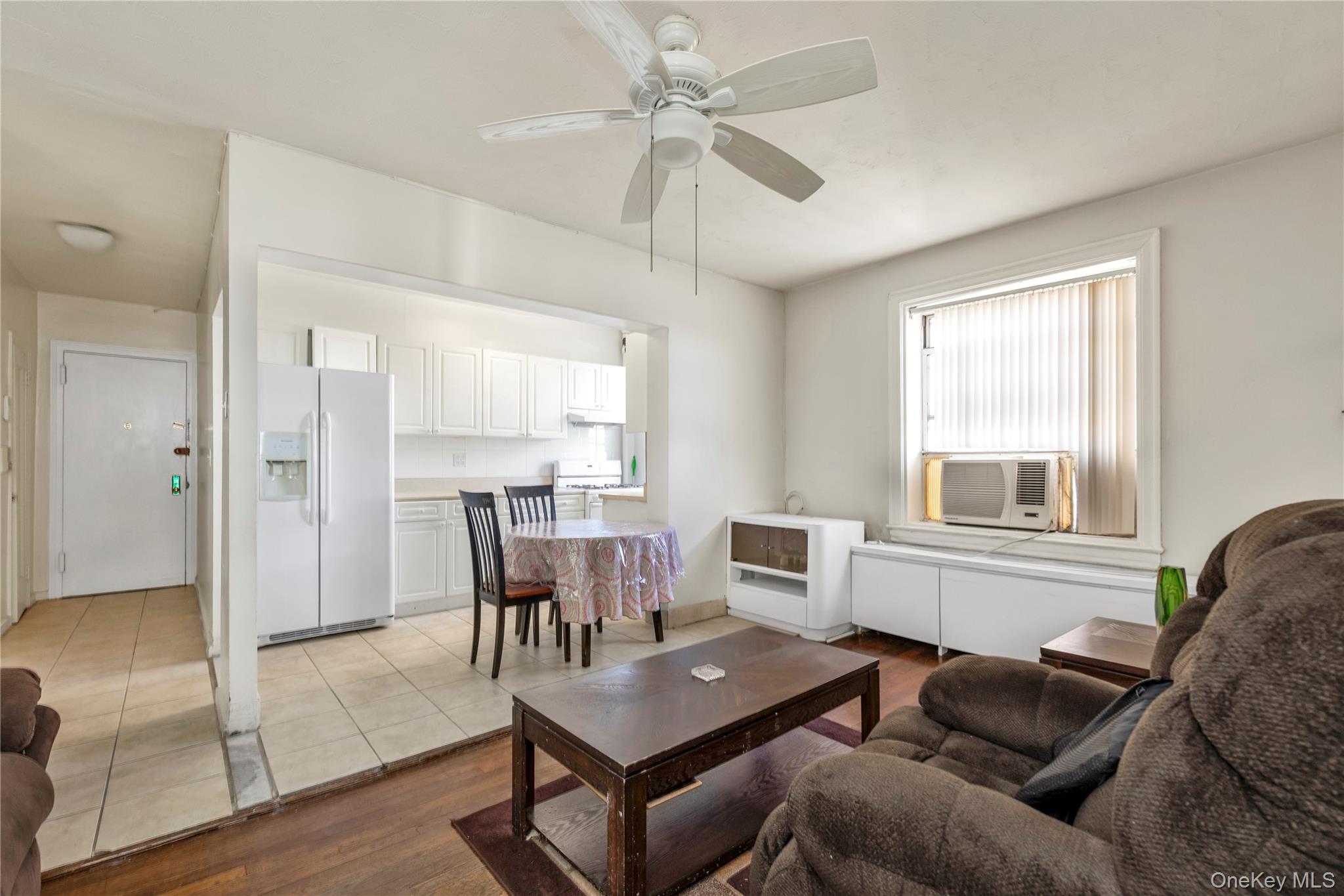 51-40 30th Avenue, Unit 5B photo 8