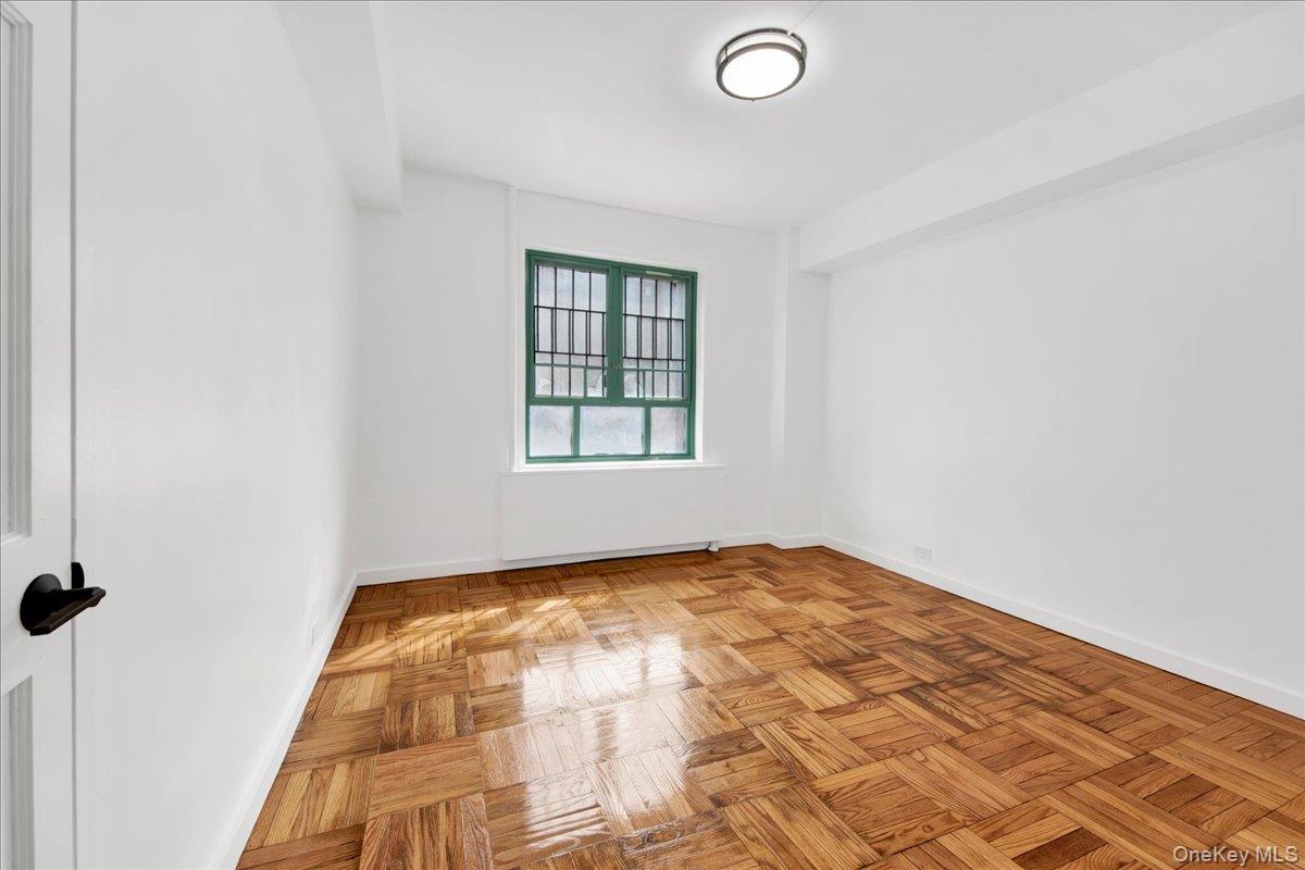 1569 Metropolitan Avenue, Unit 4g photo 7