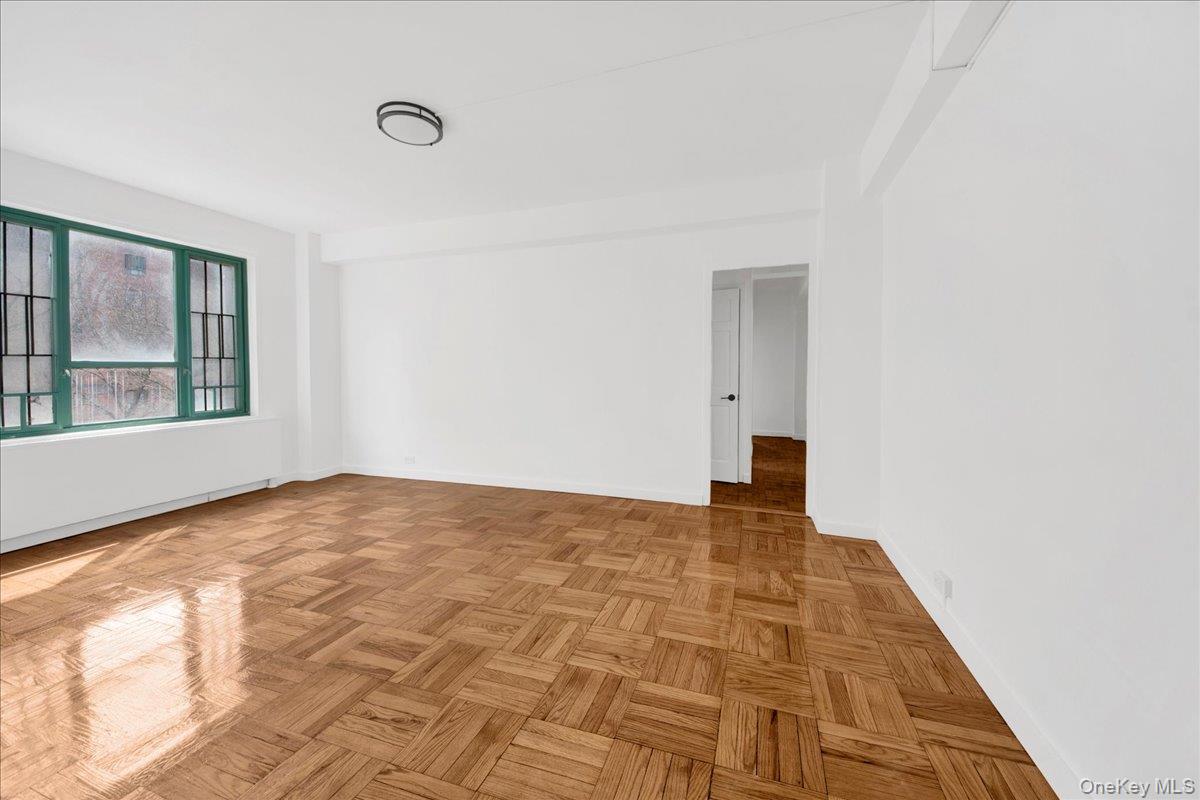 1569 Metropolitan Avenue, Unit 4g photo 10