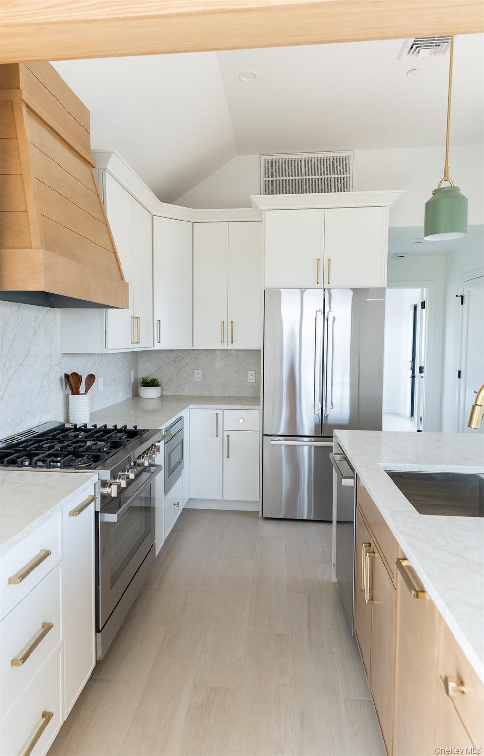 319 Wilmot Road – For Rent photo 9