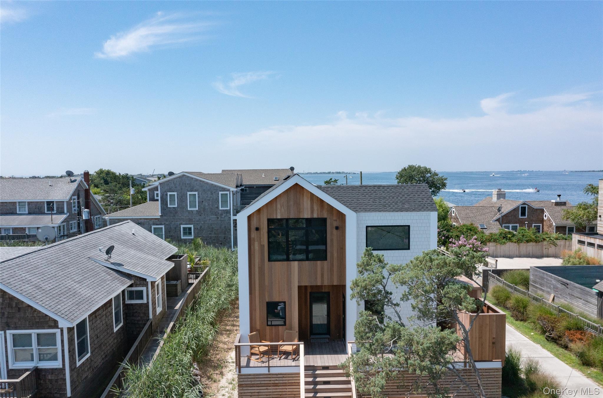 319 Wilmot Road – For Rent