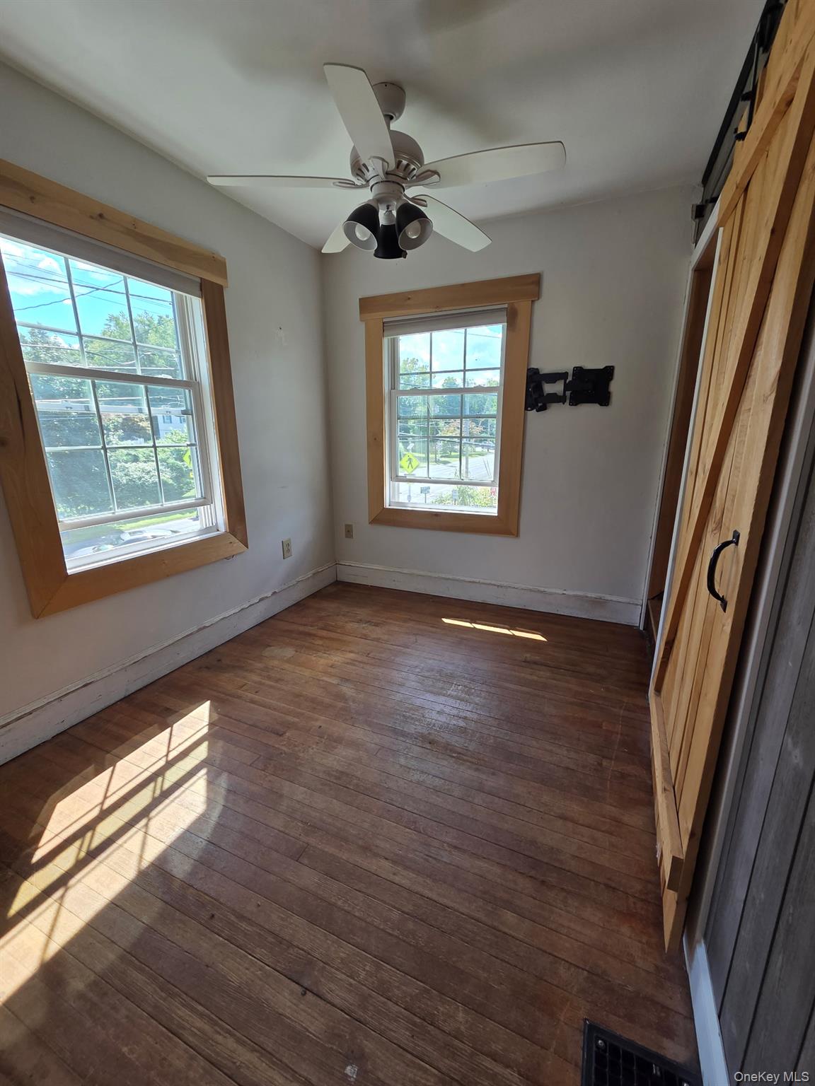 295 Lucas Avenue – For Sale photo 20