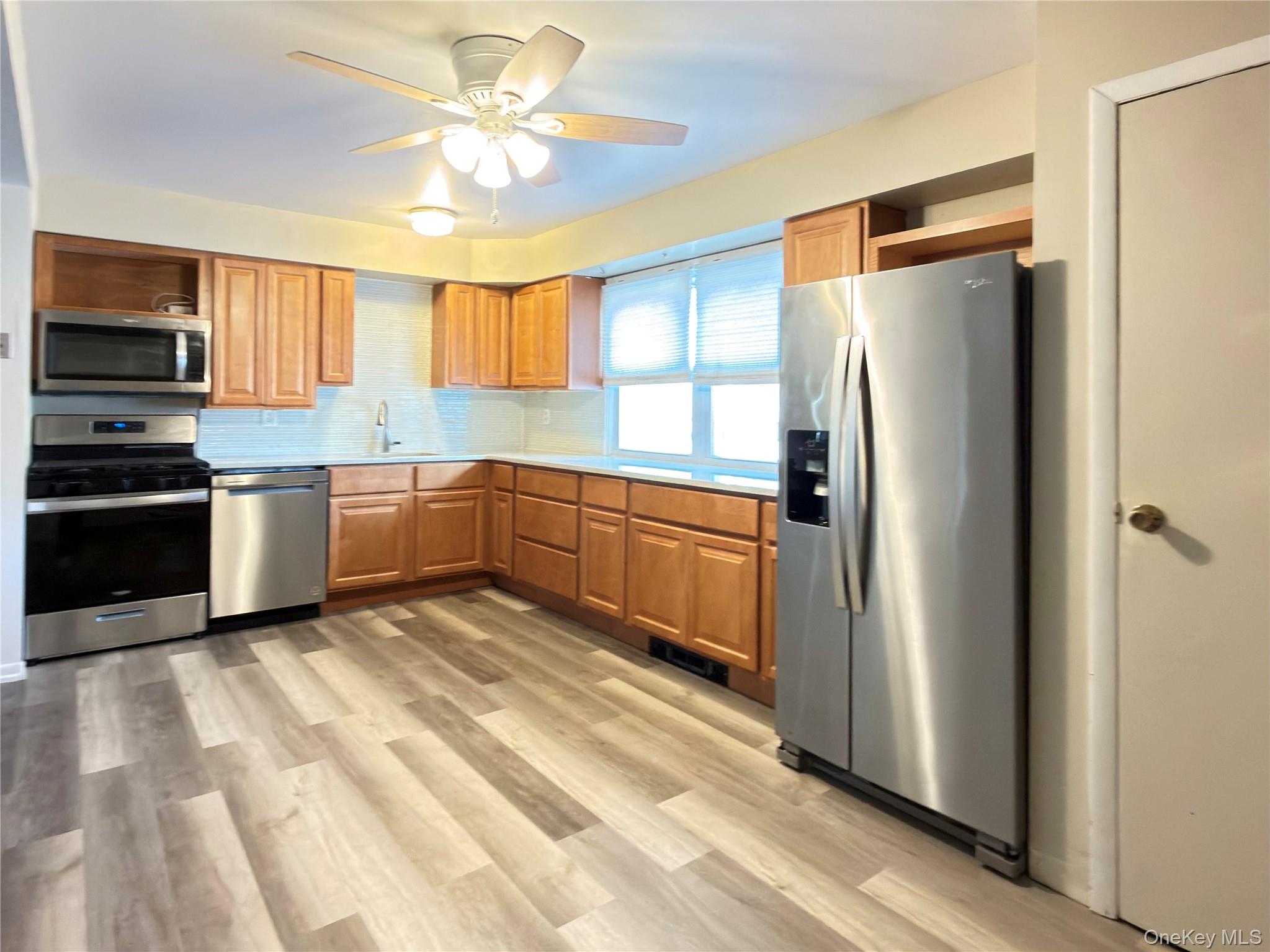 27 Peter Way – For Sale photo 4