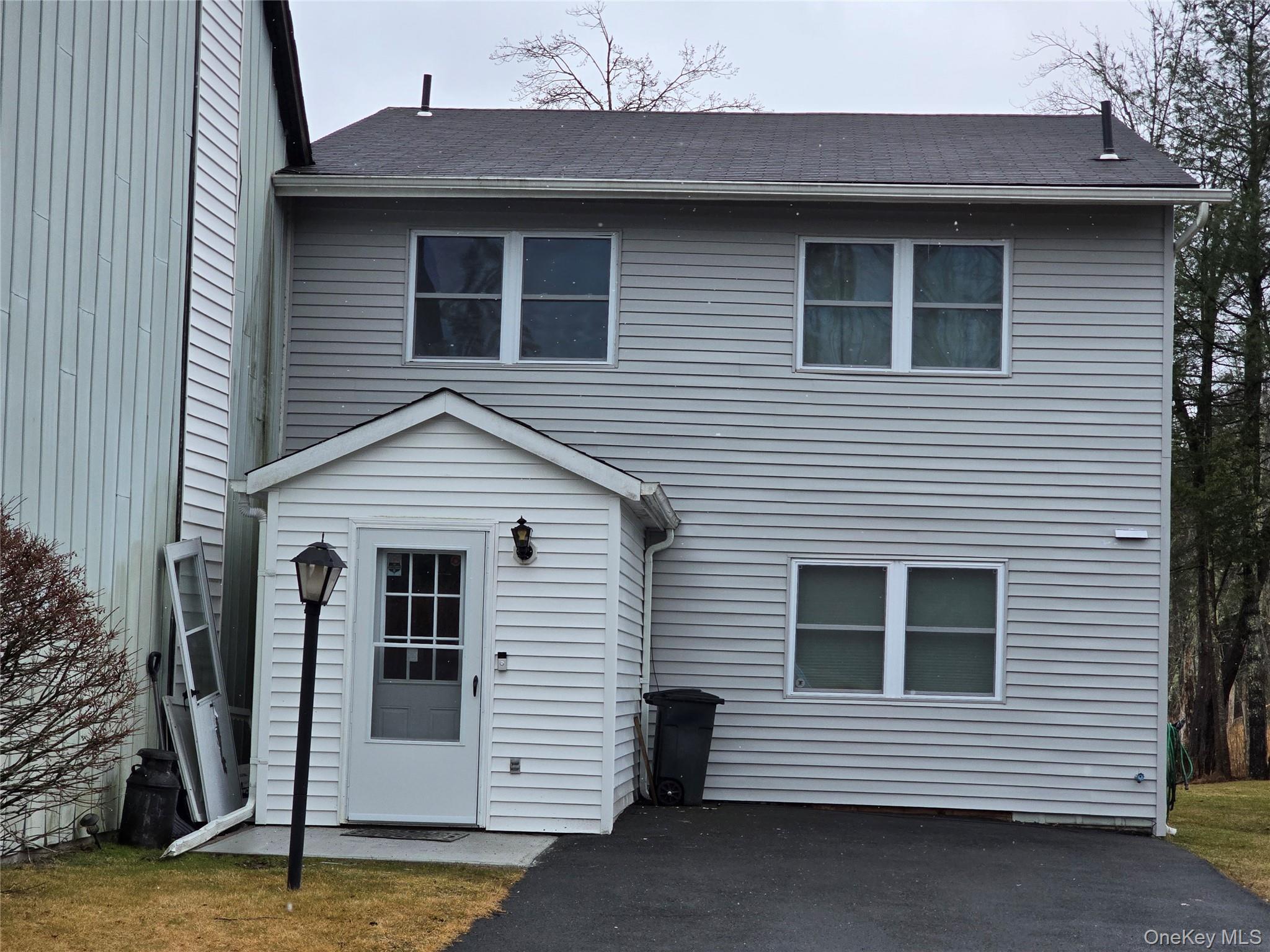 27 Peter Way – For Sale photo 2