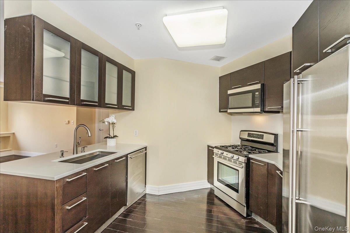 6405 Yellowstone Boulevard, Unit 207 photo 5