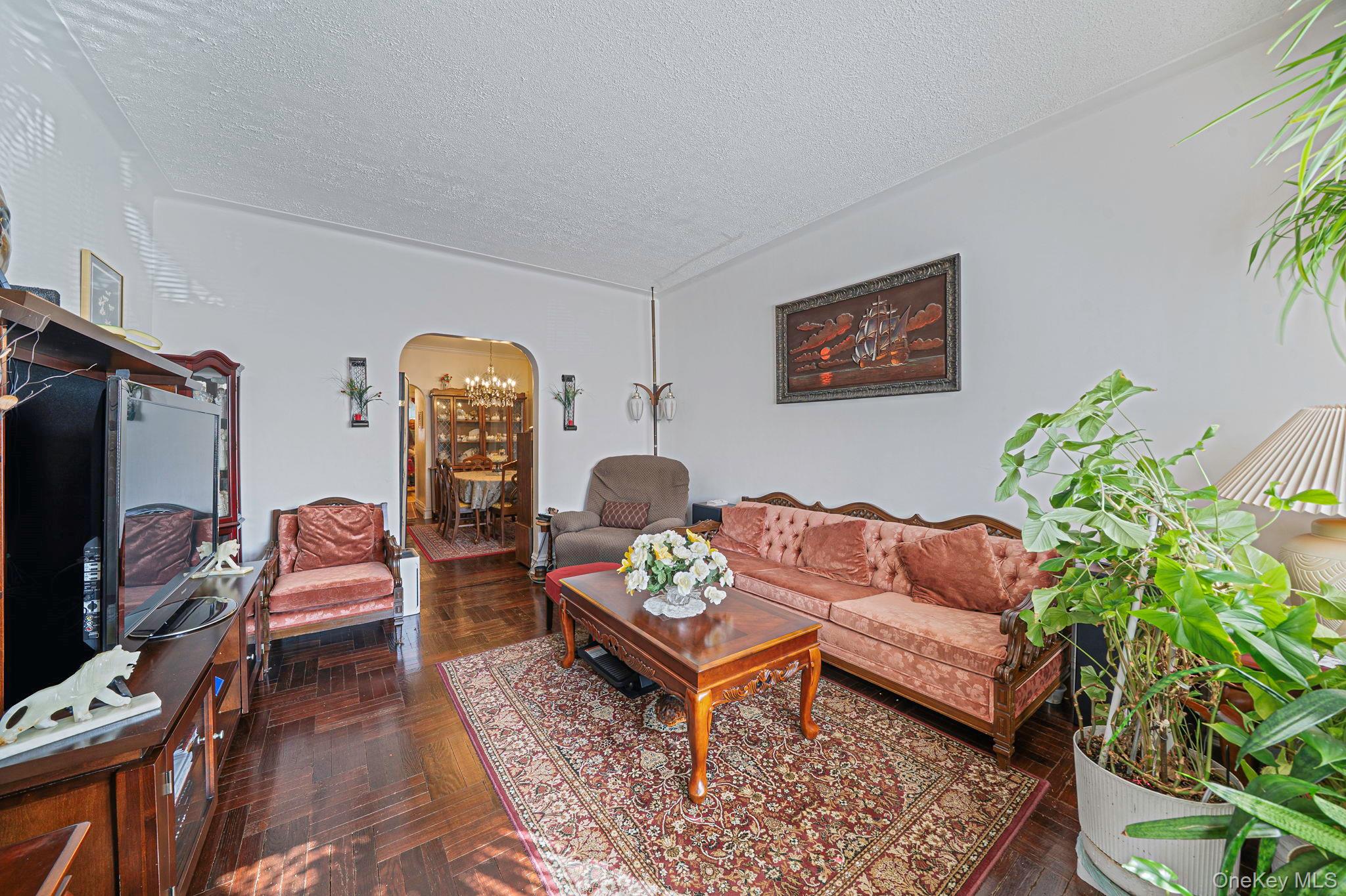 281 E 57th Street, Unit 1 photo 8